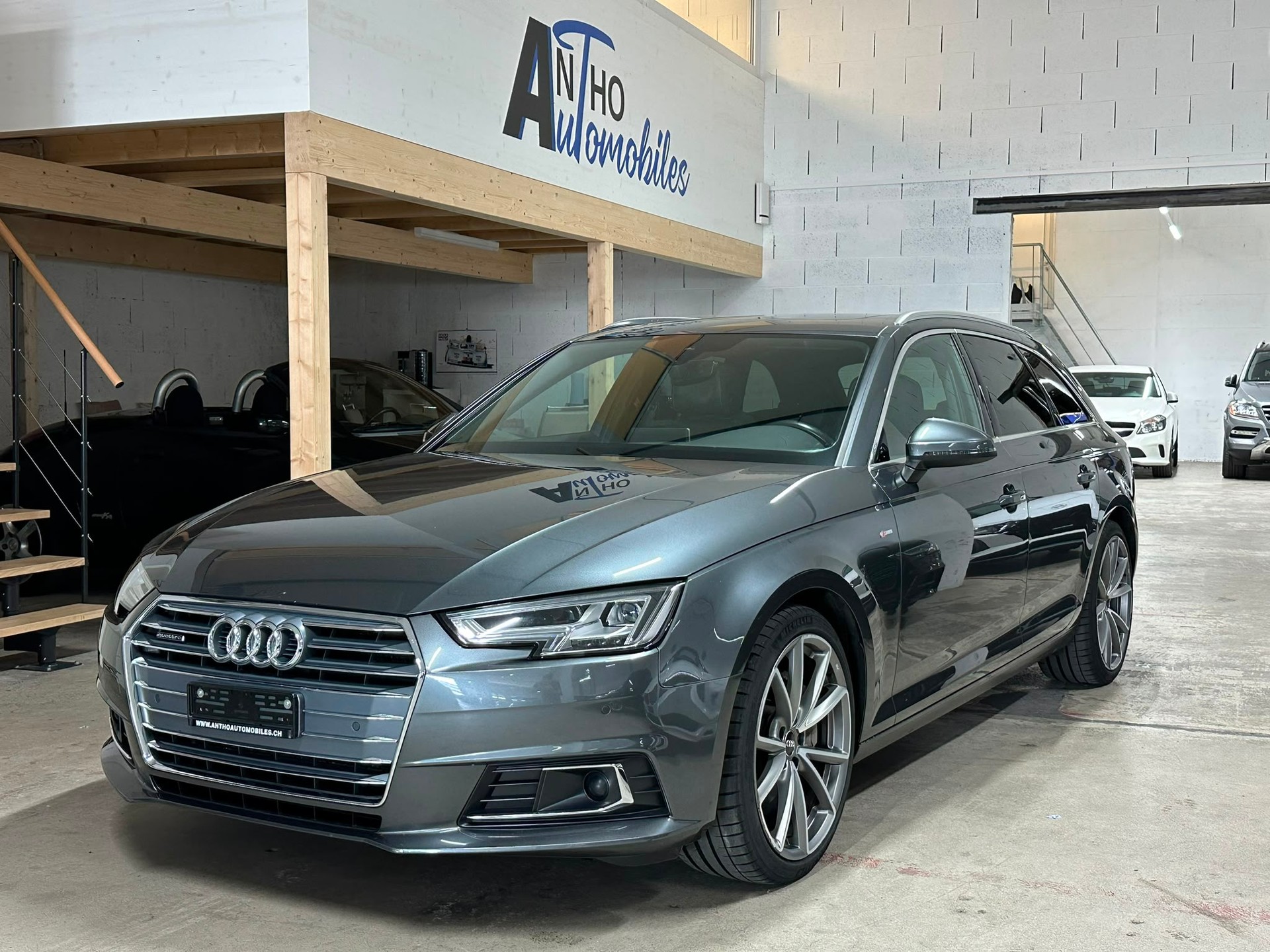 AUDI A4 Avant 2.0 TDI Sport quattro S-tronic