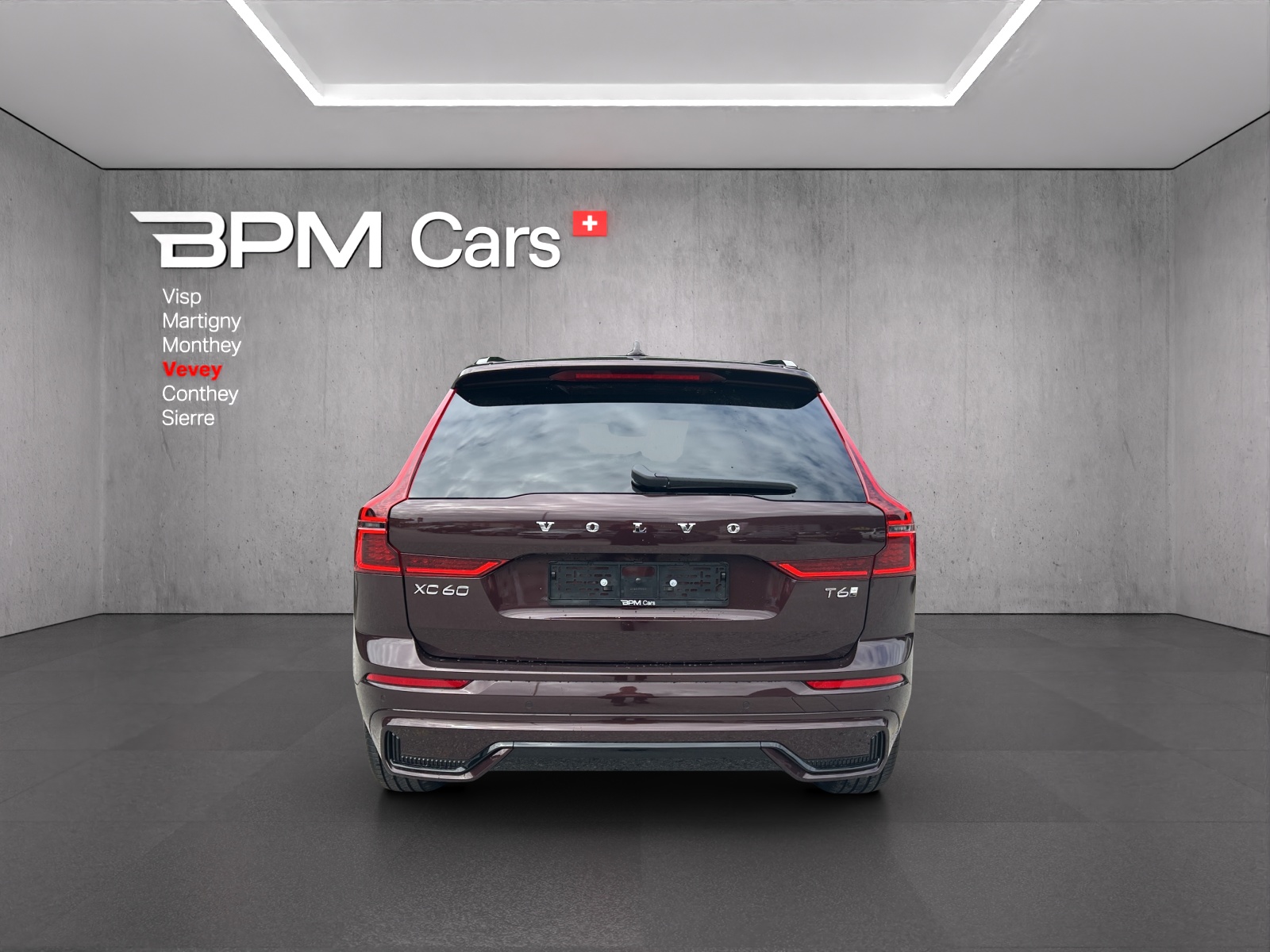 VOLVO XC60 T6 eAWD PluginHybrid Ultra Dark Geartronic-showroom-element-3