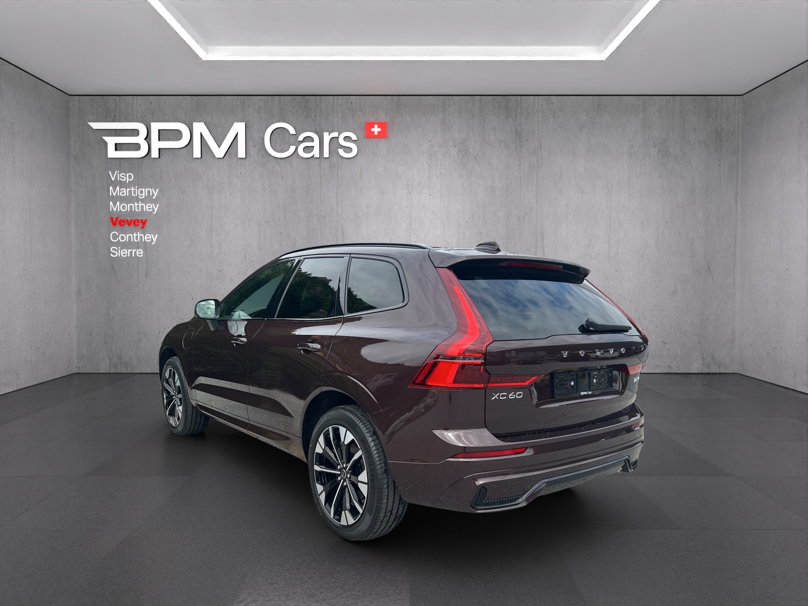 VOLVO XC60 T6 eAWD PluginHybrid Ultra Dark Geartronic-showroom-element-2