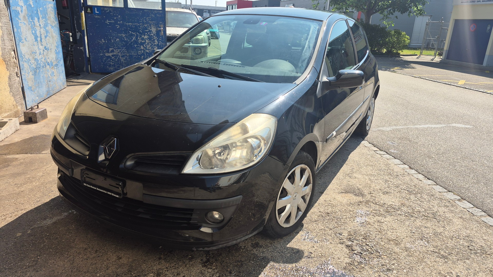 RENAULT Clio 1.2 16V Turbo Rip Curl-image-0