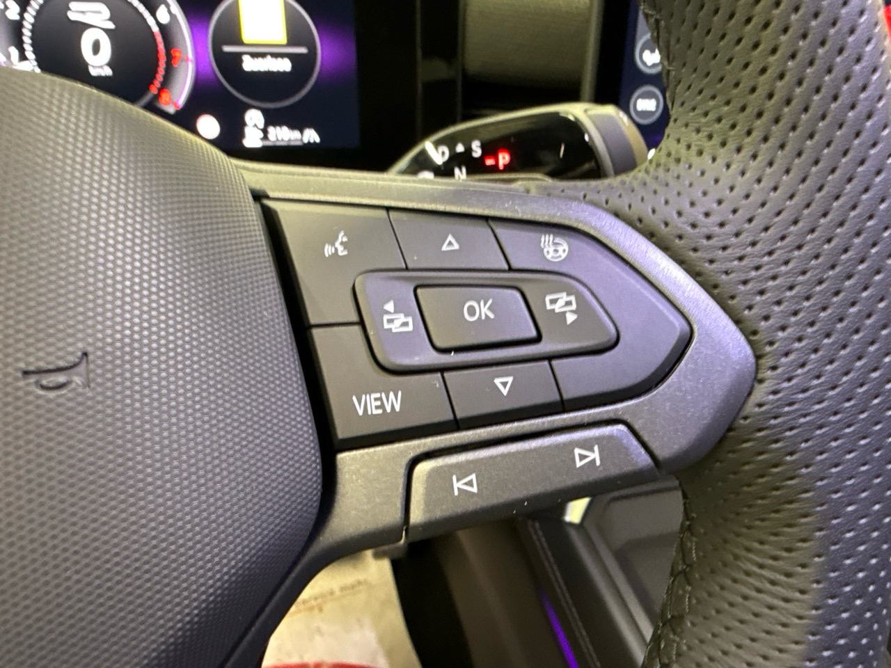 VW T-Roc 1.5 eTSI mHEV R-Line DSG-image-11