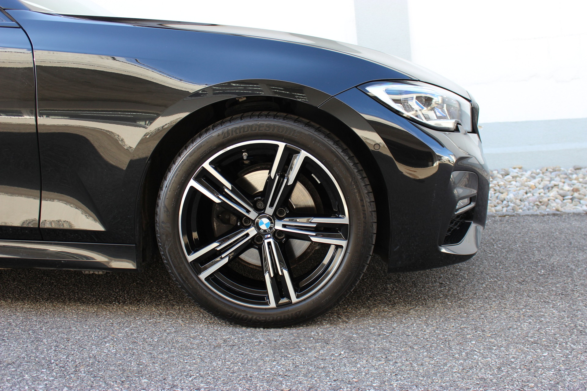 BMW 320d xDrive 48V Touring M SPORTPAKET-image-6