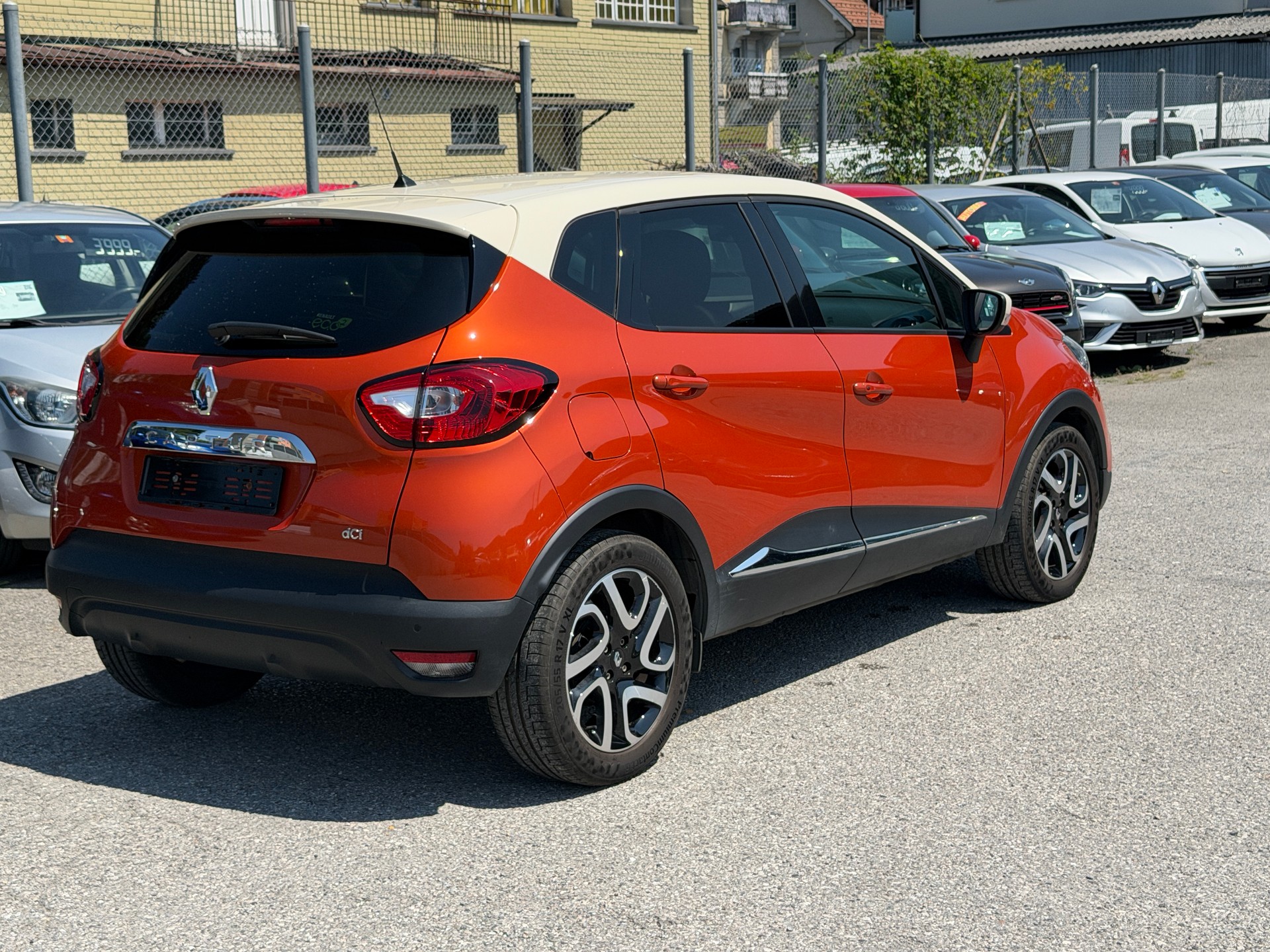 RENAULT Captur 1.5 dCi Dynamique-image-15