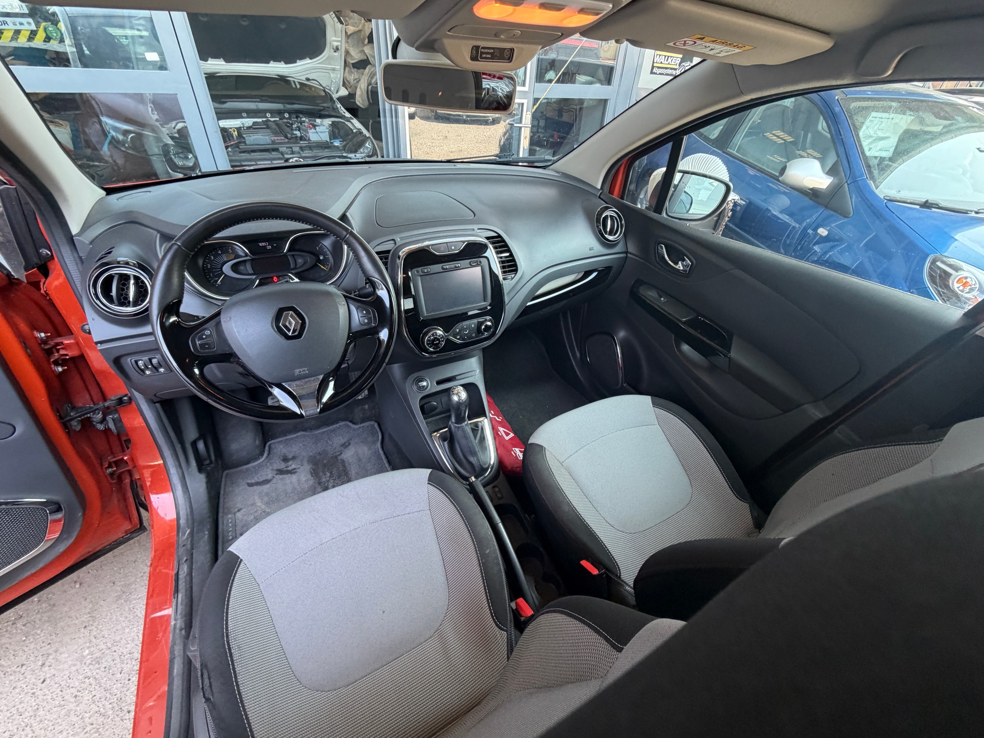 RENAULT Captur 1.5 dCi Dynamique-image-6