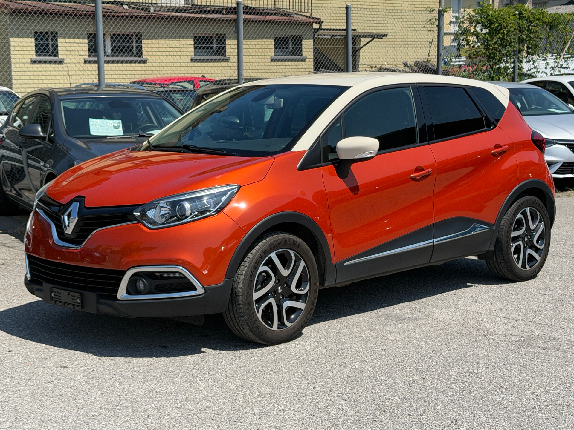 RENAULT Captur 1.5 dCi Dynamique-image-2