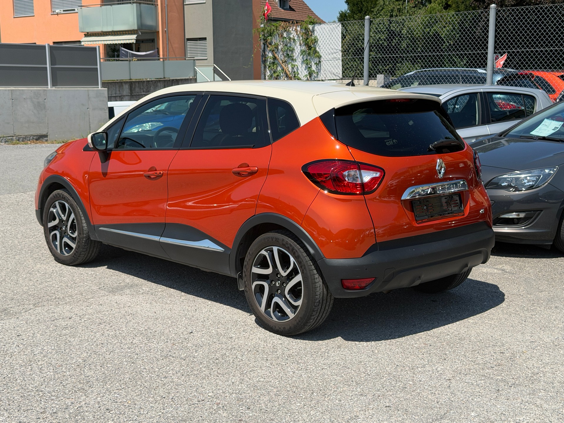 RENAULT Captur 1.5 dCi Dynamique-image-13