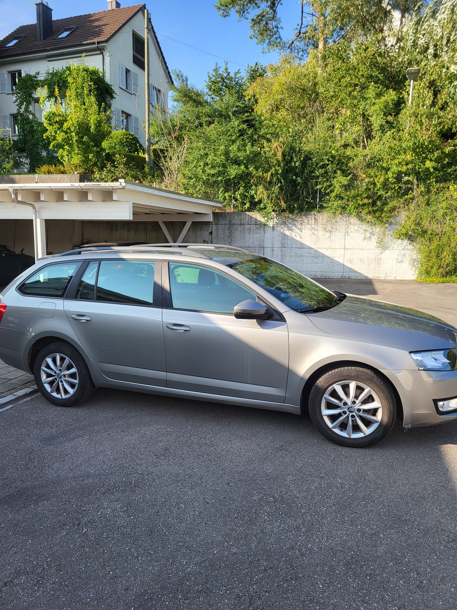SKODA 2.0 TDI 150 Elegance 4x4-image-2
