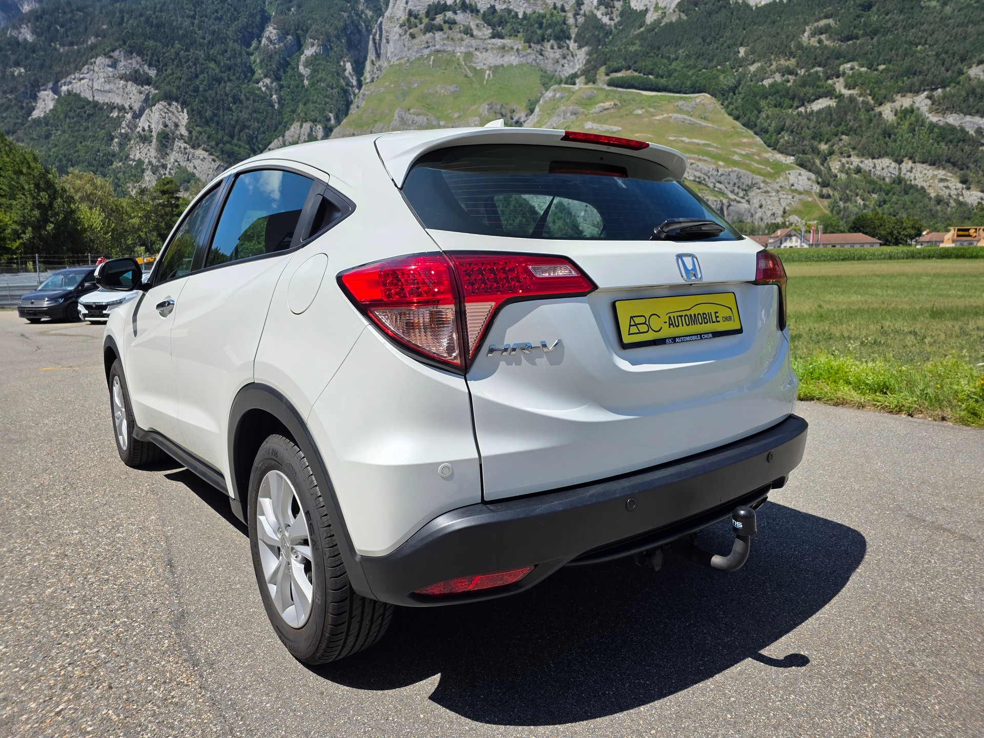 HONDA HR-V 1.6i-DTEC Comfort 4 SUV-image-13