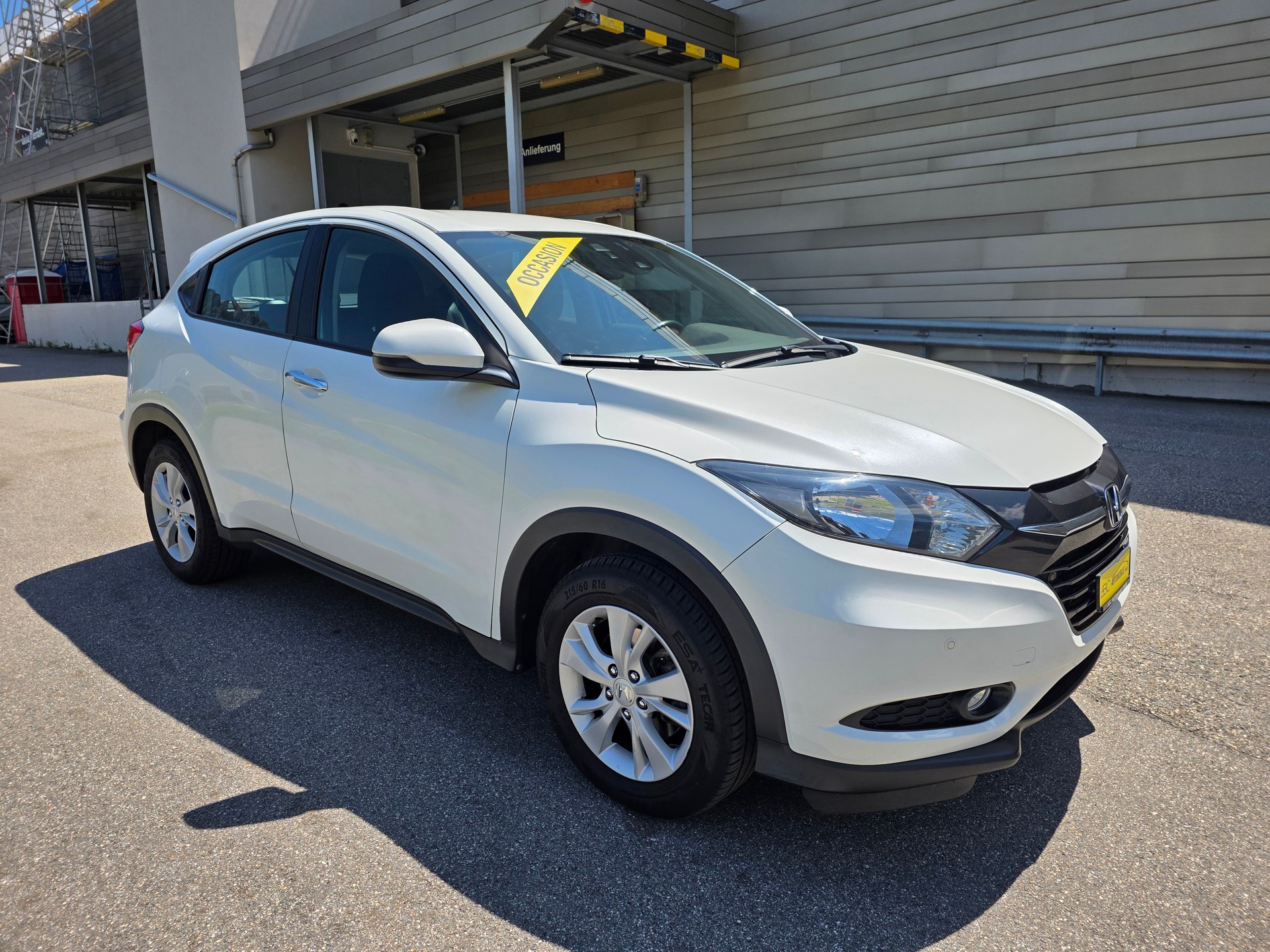HONDA HR-V 1.6i-DTEC Comfort 4 SUV-showroom-element-2