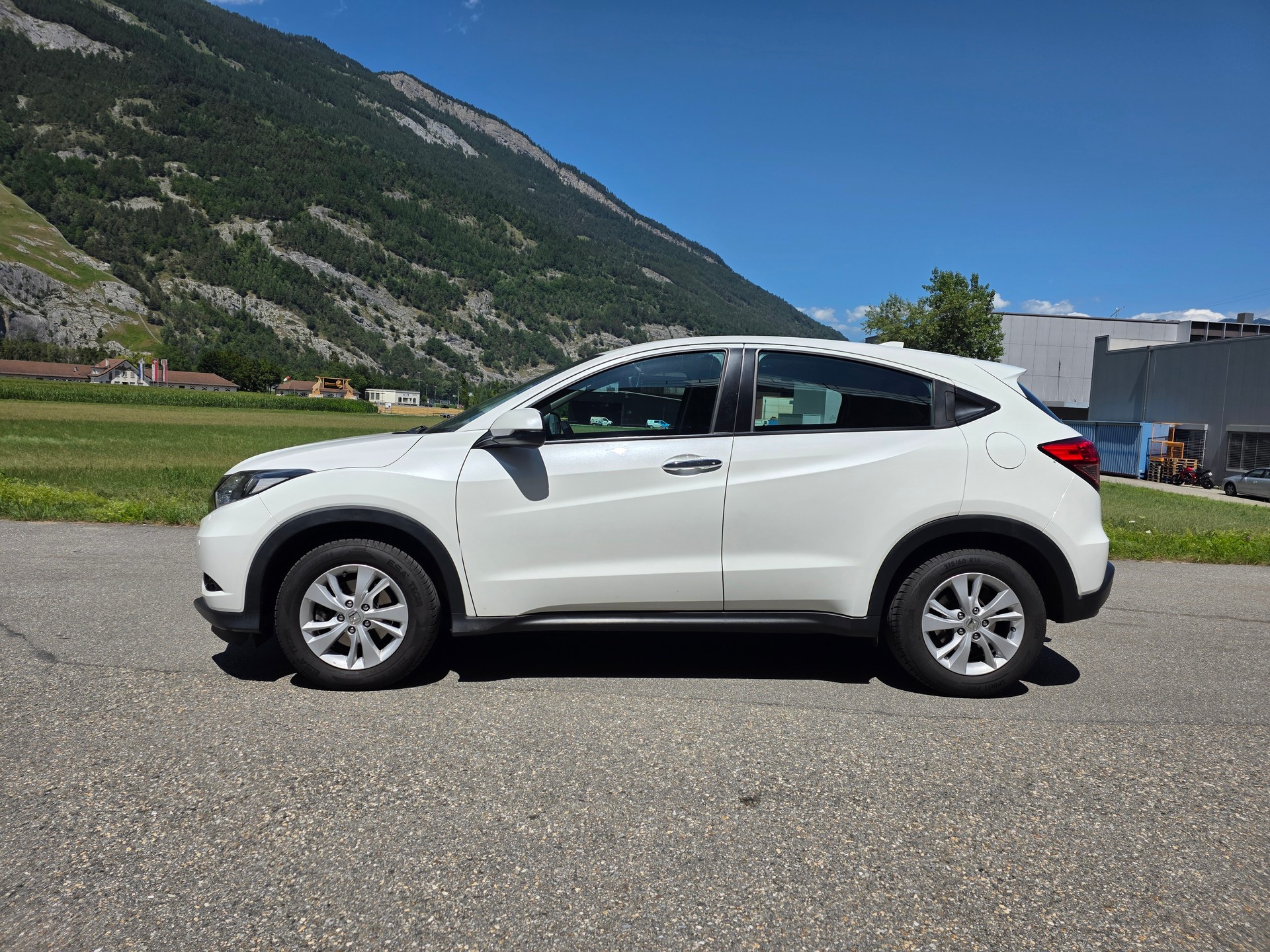 HONDA HR-V 1.6i-DTEC Comfort 4 SUV-image-15