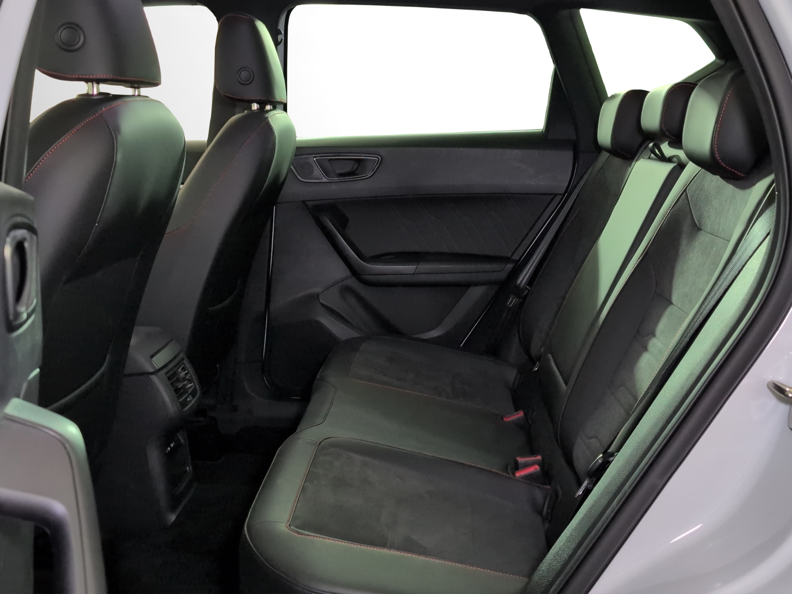 SEAT Ateca 2.0 TSI Hola FR 4Drive DSG-image-7