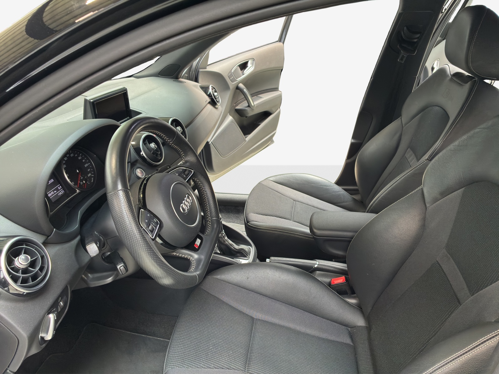 AUDI A1 Sportback 1.4 TFSI Sport S-tronic-image-7
