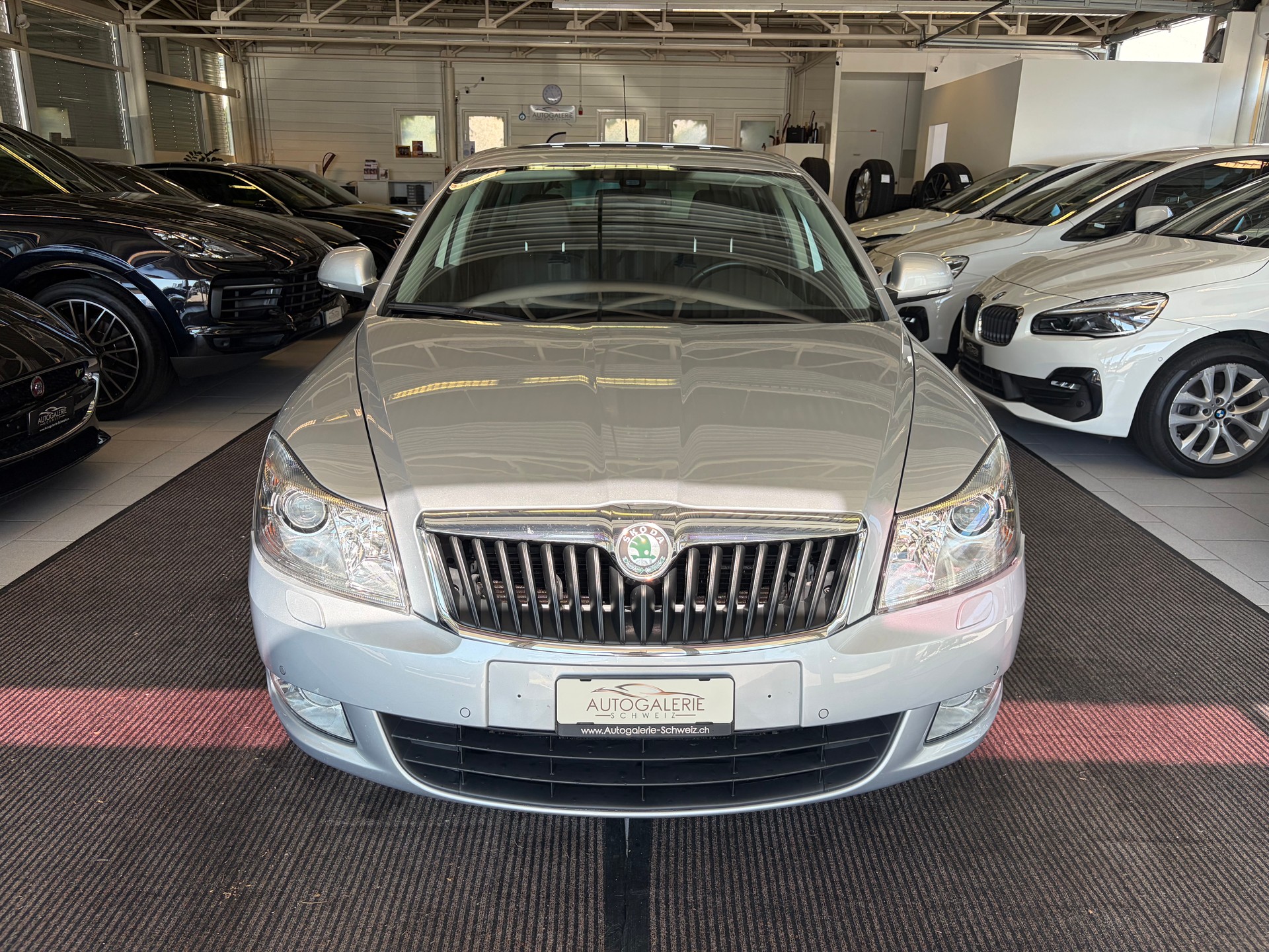 SKODA Octavia Combi 1.8 TSI Laurin & Klement DSG | CH | Alcantara-Leder | Schiebedach | Memory | Navi Columbus |-image-29