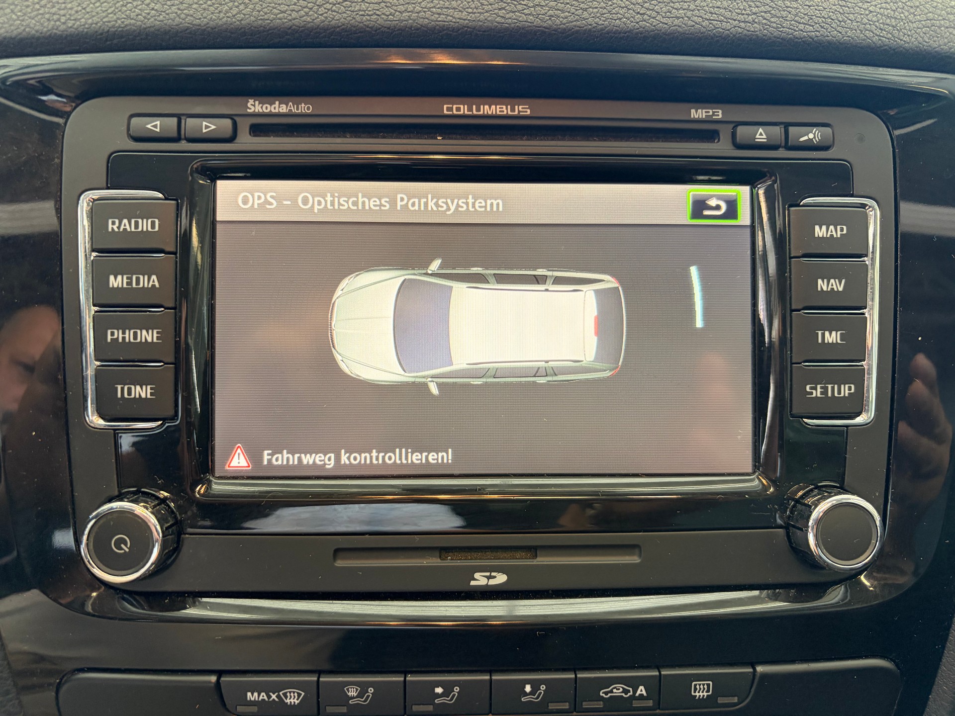 SKODA Octavia Combi 1.8 TSI Laurin & Klement DSG | CH | Alcantara-Leder | Schiebedach | Memory | Navi Columbus |-image-16