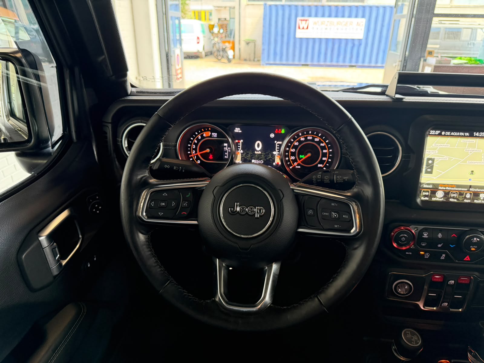 JEEP Wrangler 2.0 Unlimited Sahara Automatic-image-11