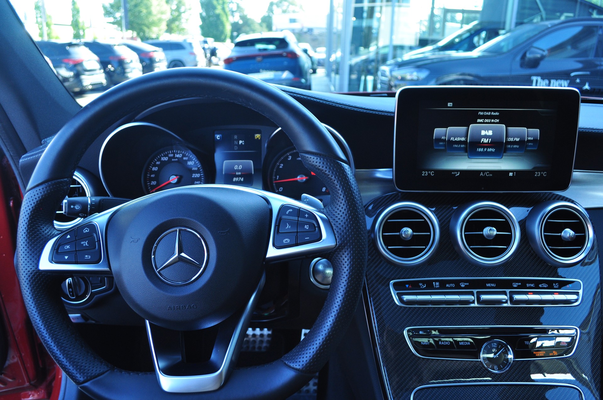 MERCEDES-BENZ C 250 AMG Line-image-11