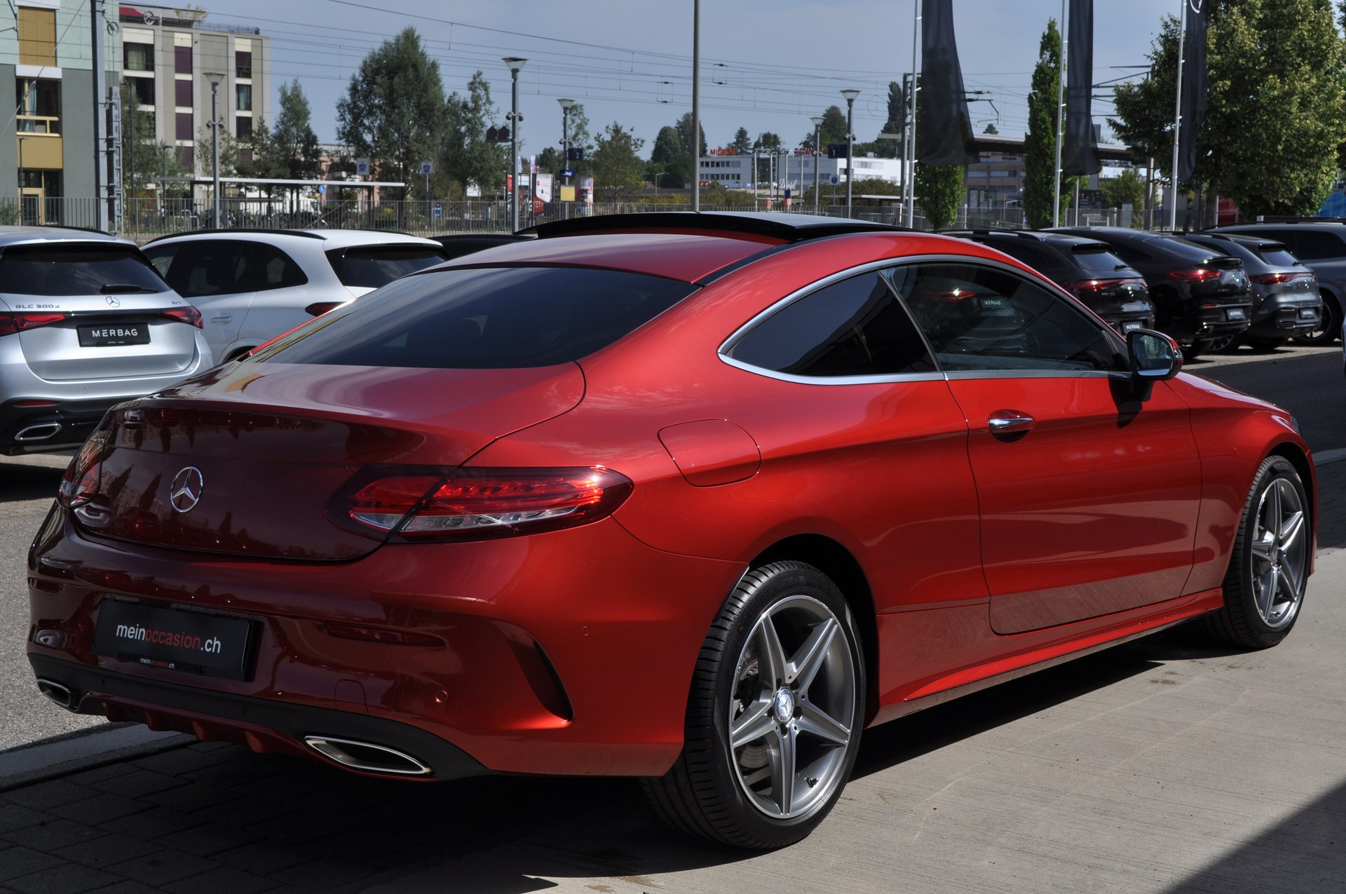 MERCEDES-BENZ C 250 AMG Line-image-5