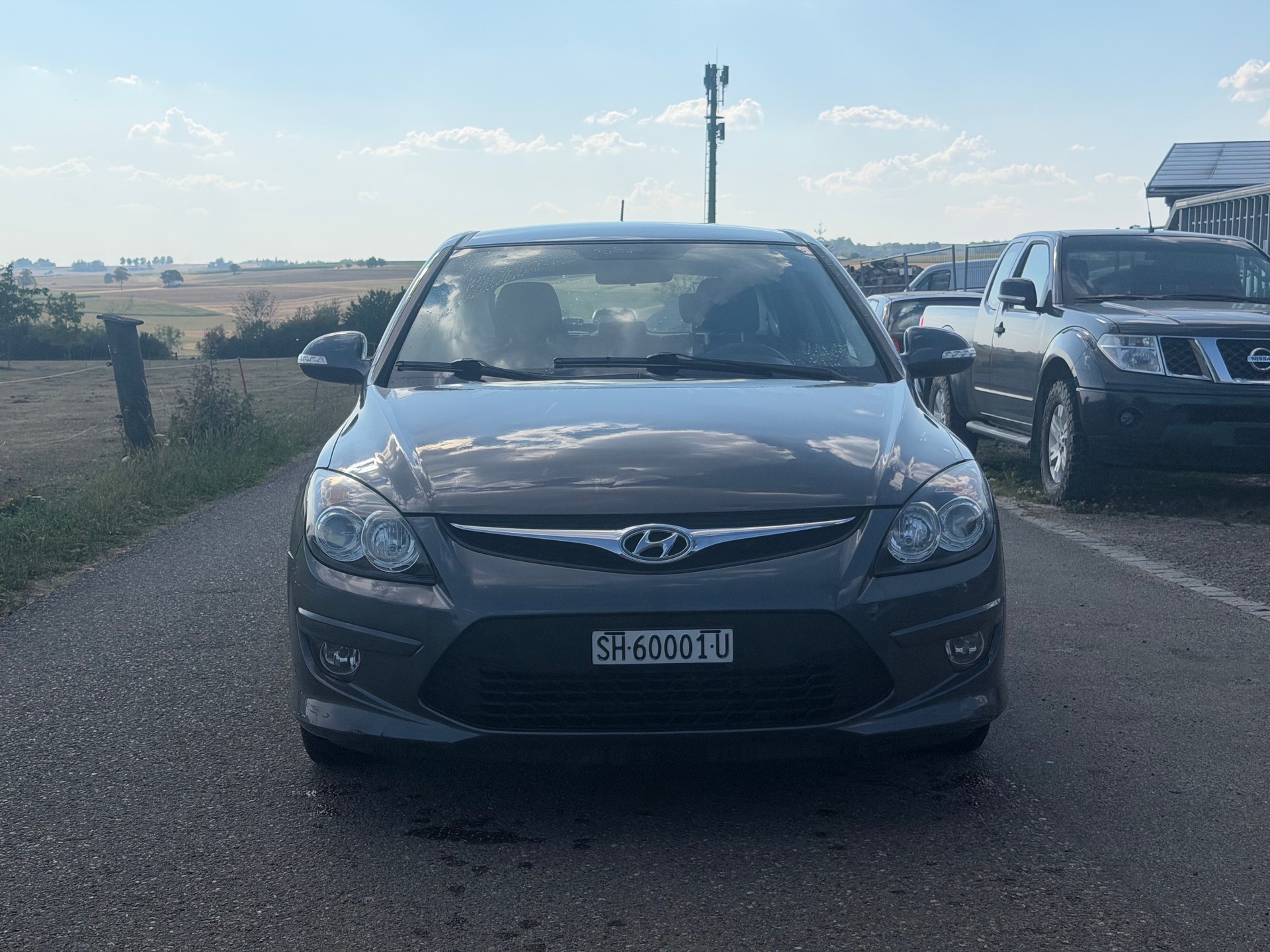 HYUNDAI i30 1.6 CRDi Swiss Plus Edition-image-1