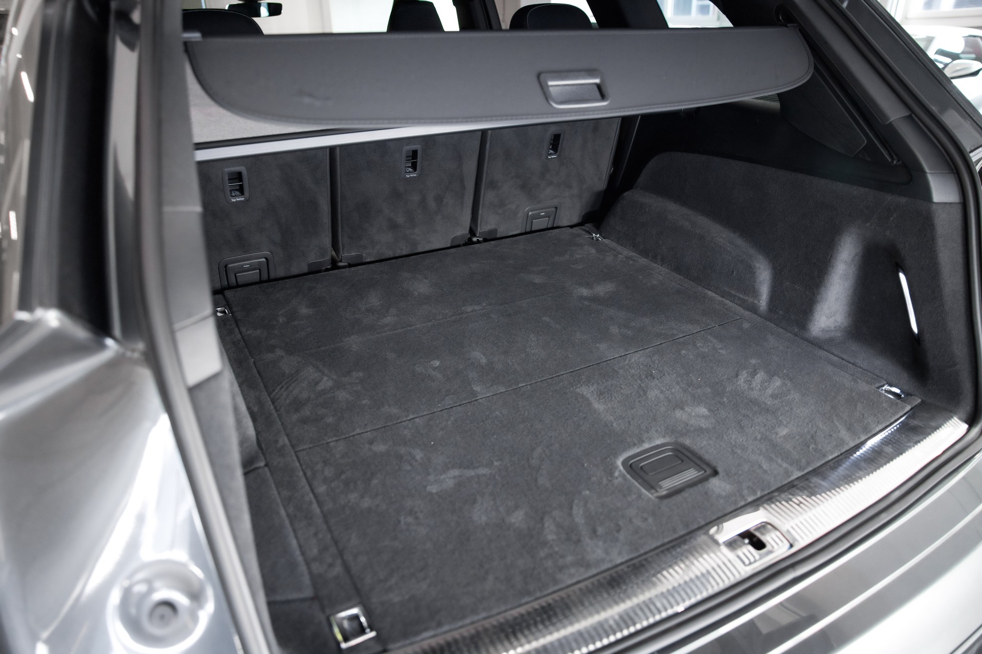AUDI SQ7 TFSI quattro tiptronic-image-27