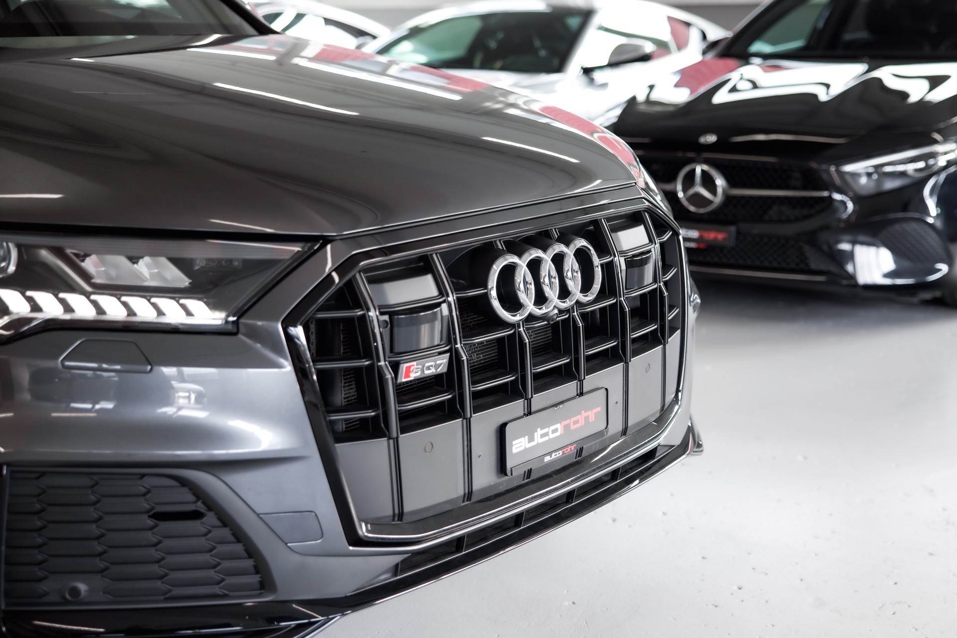 AUDI SQ7 TFSI quattro tiptronic-image-8