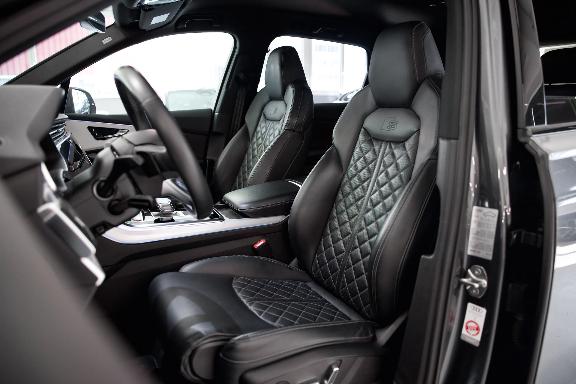 AUDI SQ7 TFSI quattro tiptronic-image-20