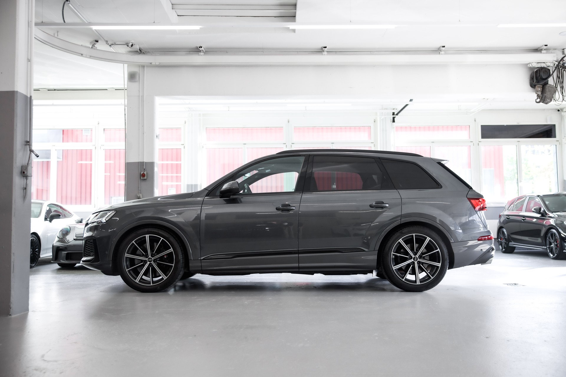 AUDI SQ7 TFSI quattro tiptronic-image-4