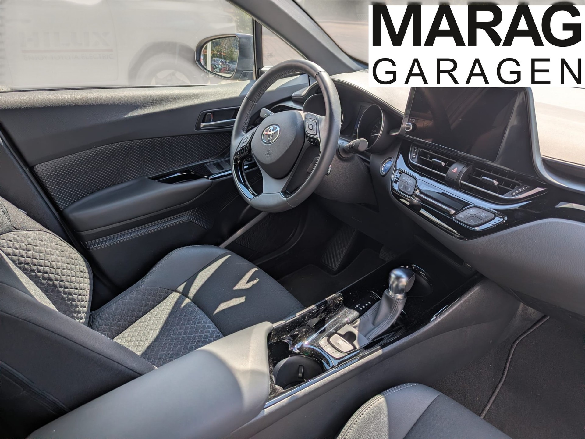 TOYOTA C-HR 2.0 HSD CVT Trend-image-8