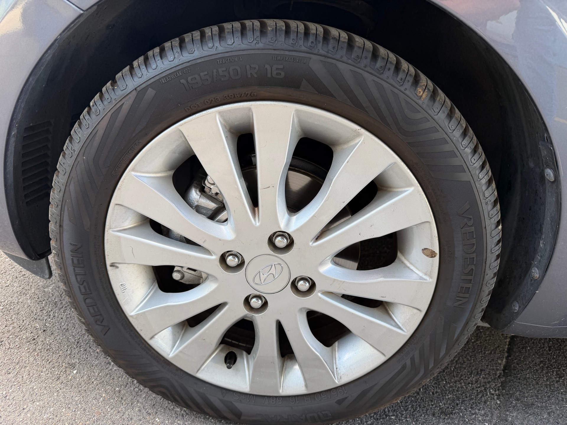 HYUNDAI i20 1.6 Premium Automatic-image-3