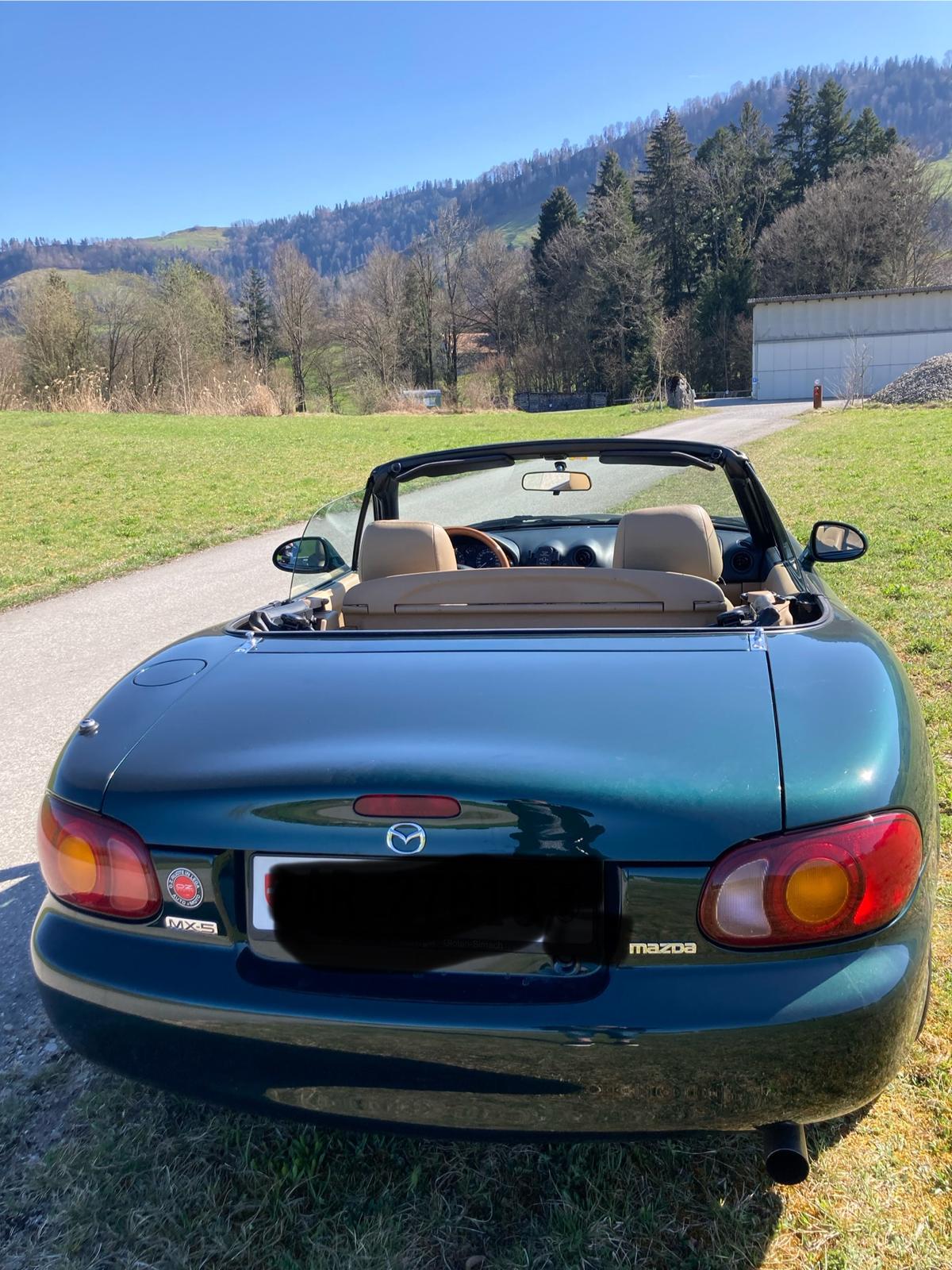 MAZDA 1.8i-16V Youngster-image-1