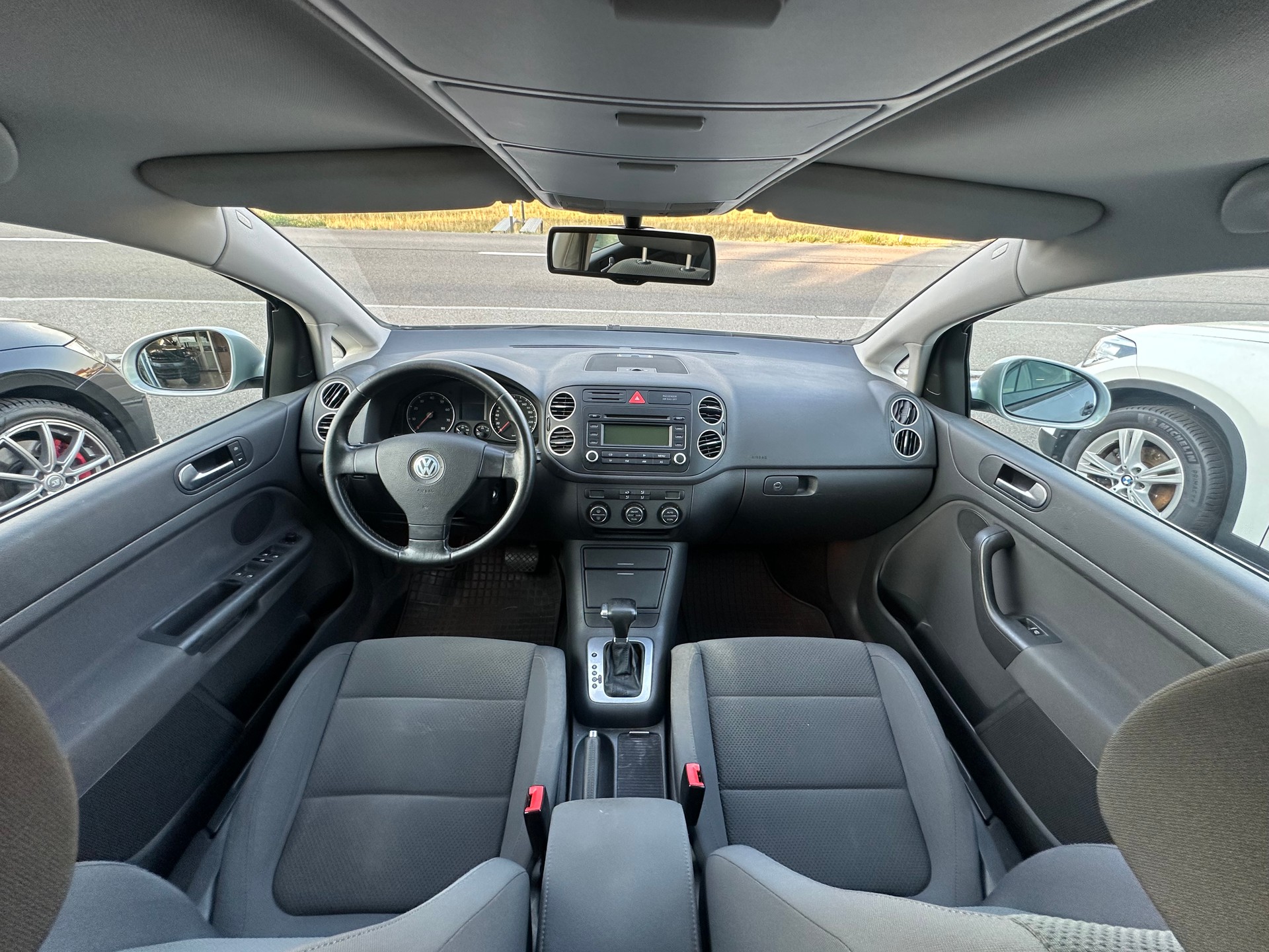 VW Golf Plus 2.0 FSI Comfortline-image-8