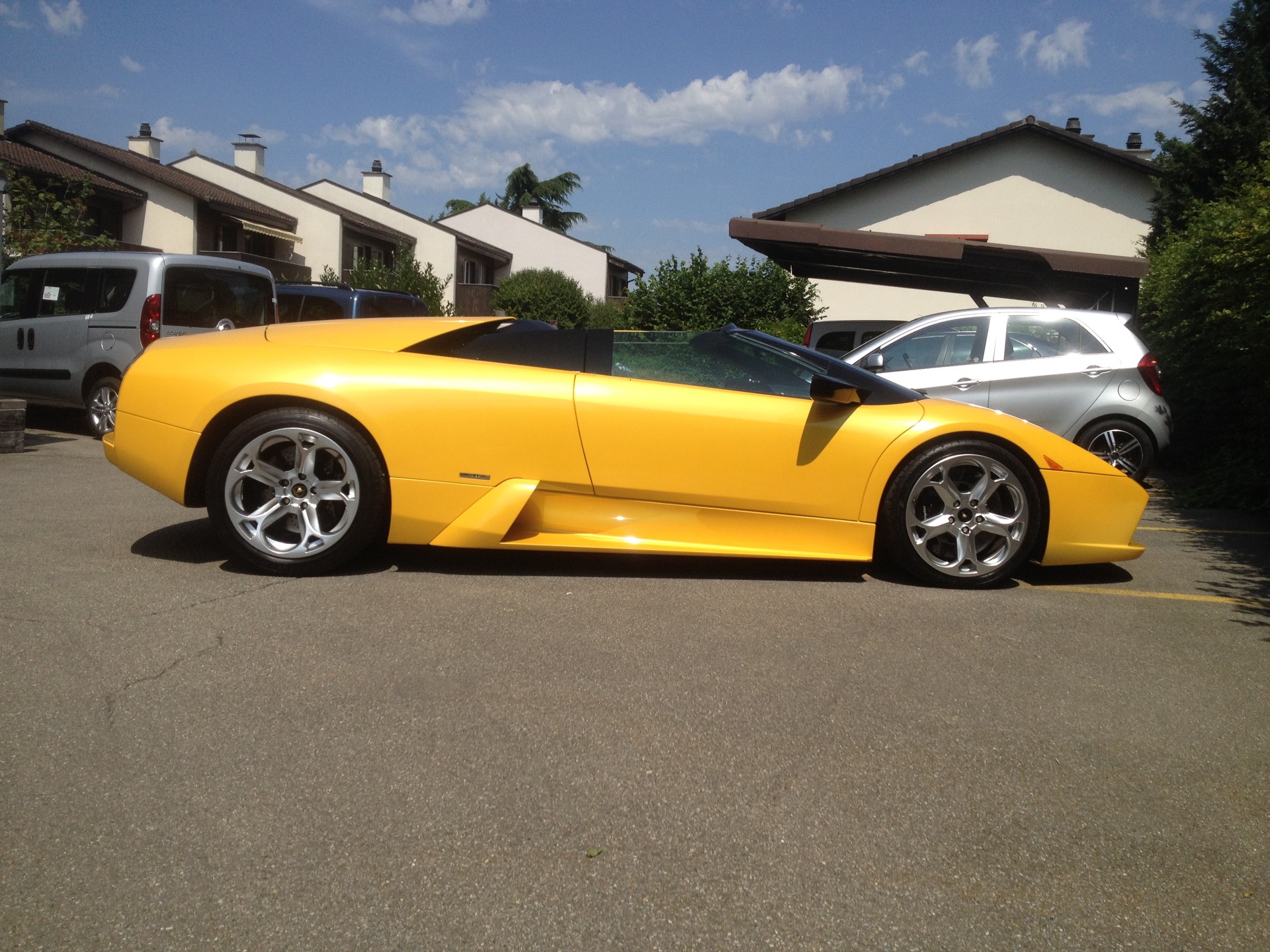 LAMBORGHINI ROADSTER - V12 - 6.2 Liter - 580 PS-image-6