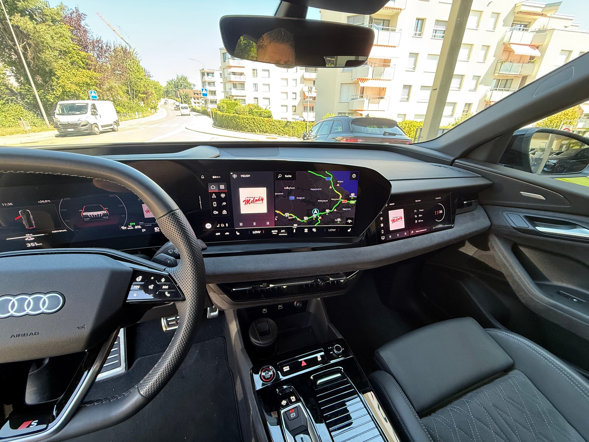AUDI SQ6 Sportback e-tron quattro-image-5