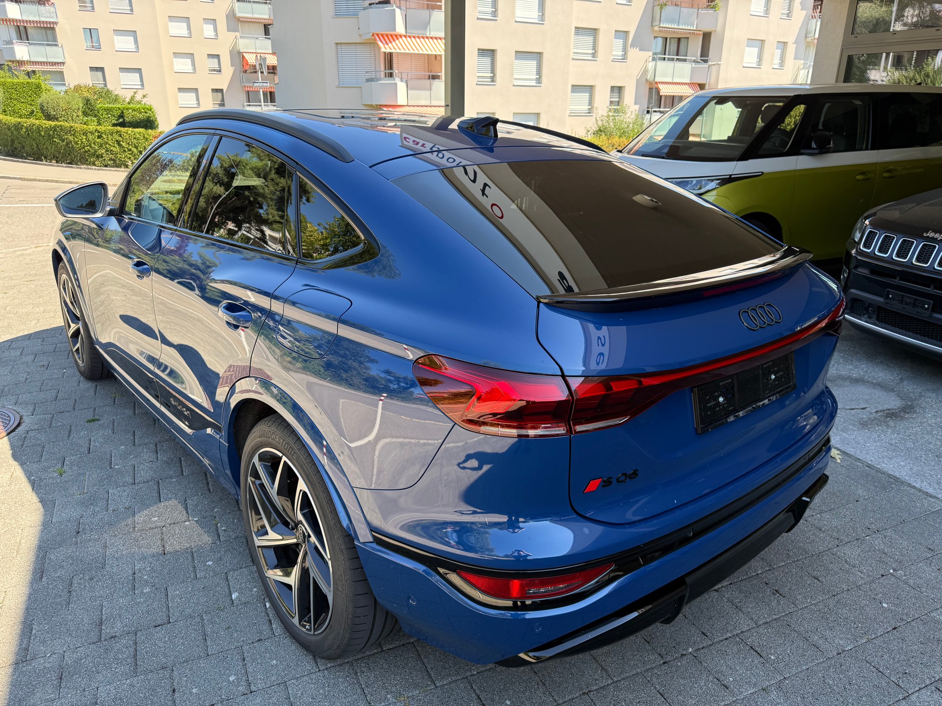 AUDI SQ6 Sportback e-tron quattro-image-14