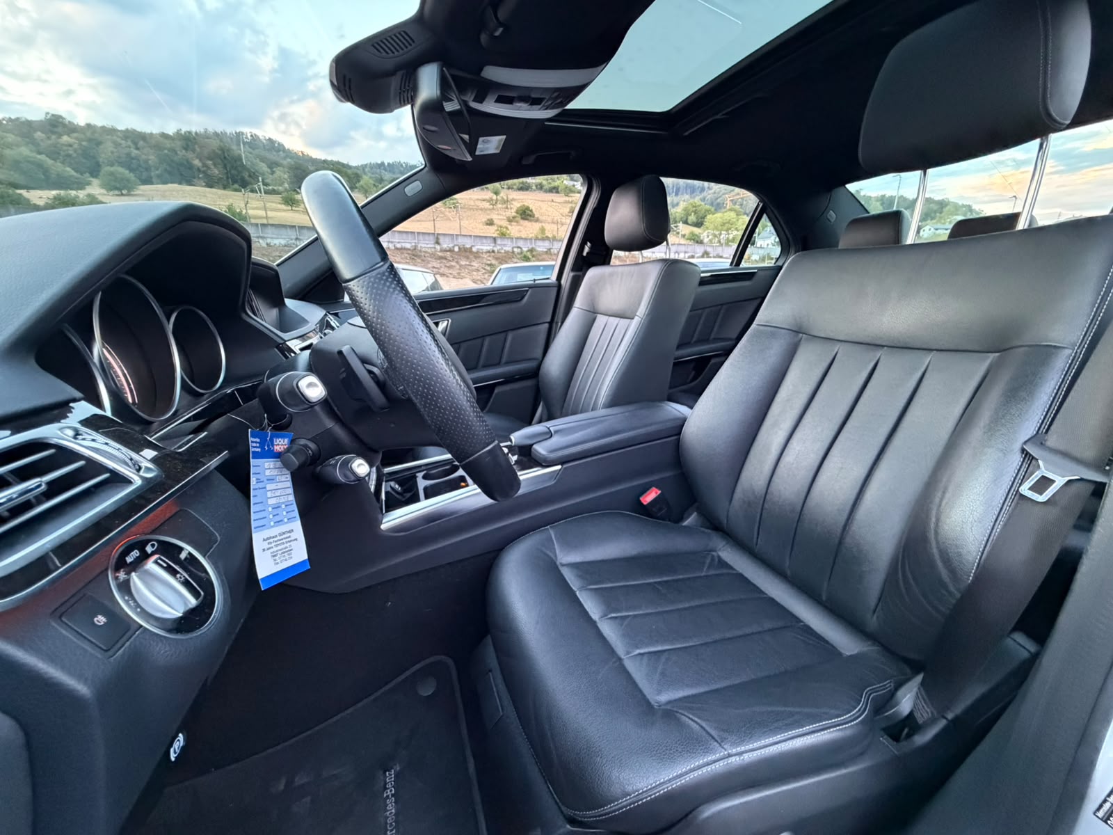 MERCEDES-BENZ E 250 CDI Avantgarde 4Matic 7G-Tronic-image-10