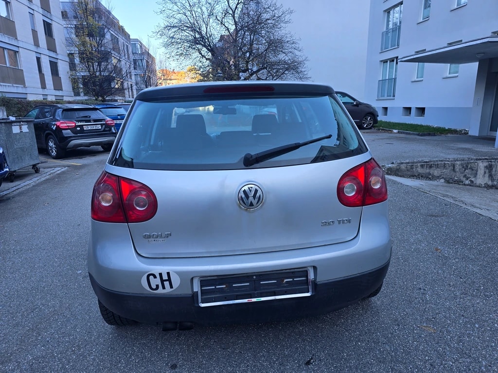 VW Golf 2.0 TDI Comfortline 4Motion-image-6