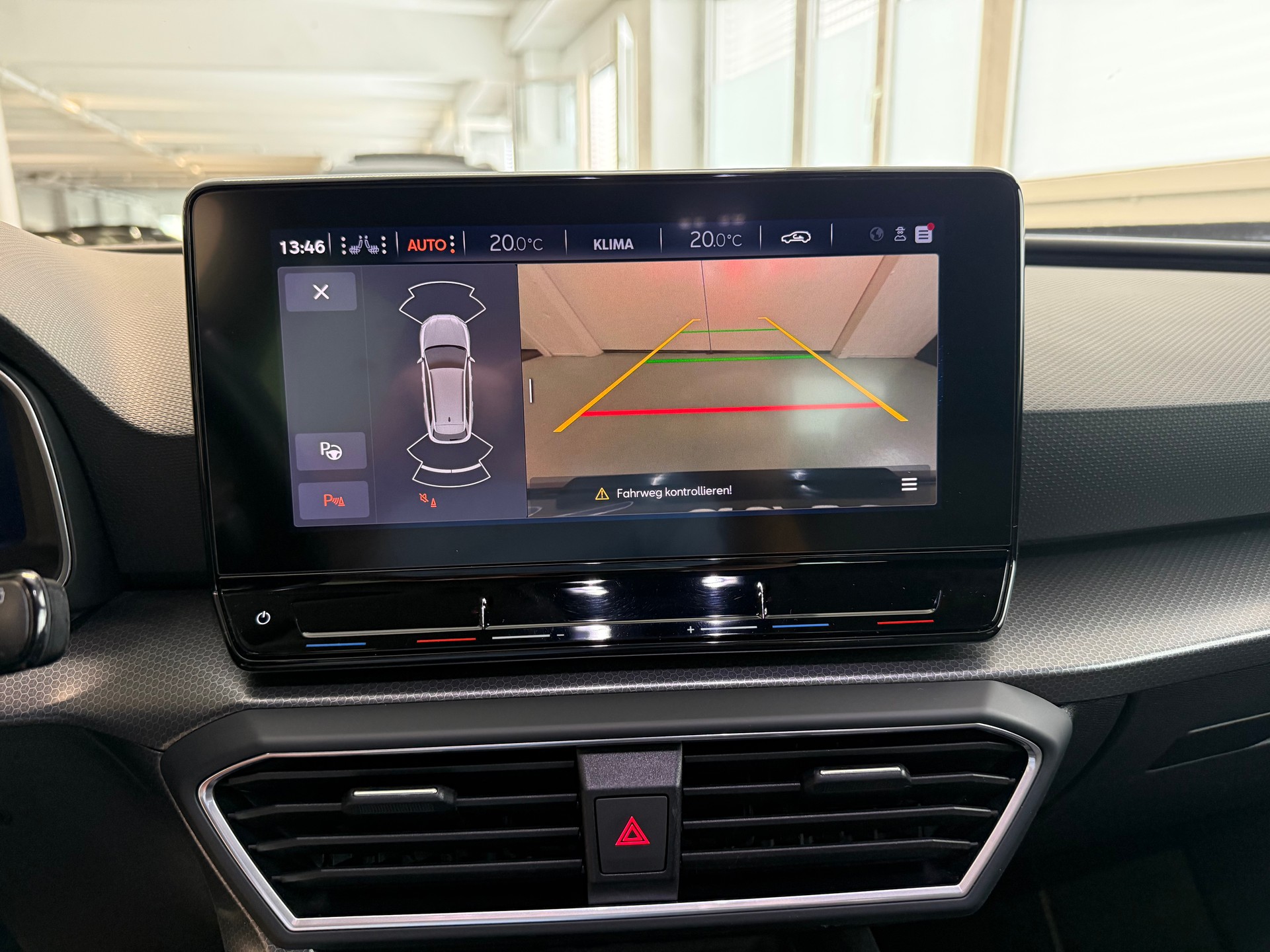 SEAT Leon ST 2.0 TDI EVO DSG Style-image-10