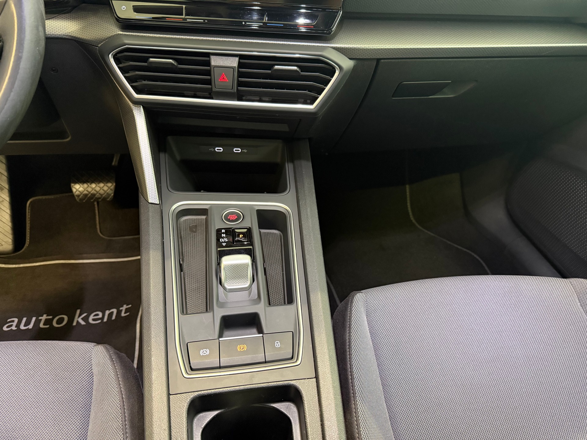 SEAT Leon ST 2.0 TDI EVO DSG Style-image-12