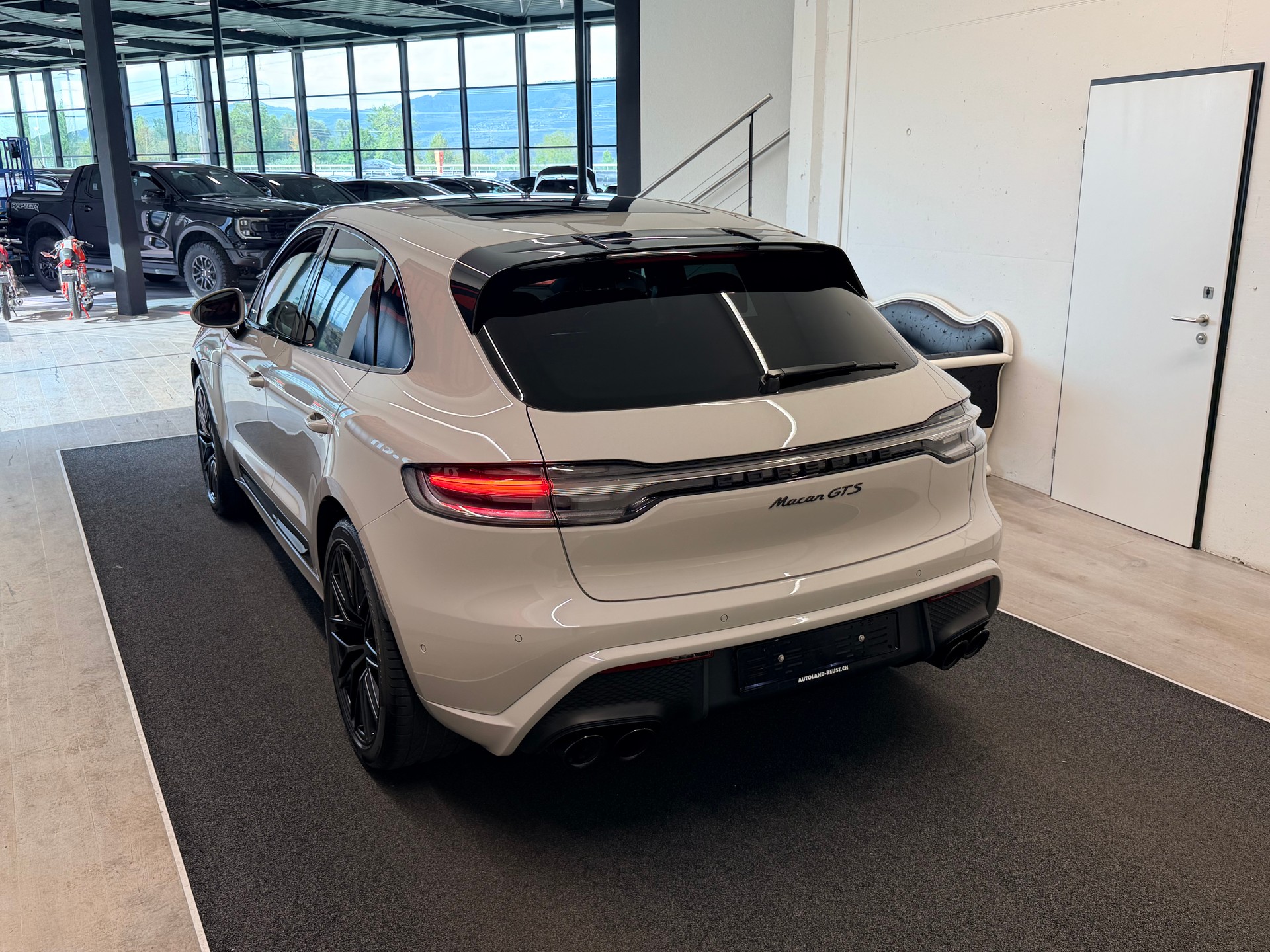 PORSCHE Macan GTS PDK-image-9