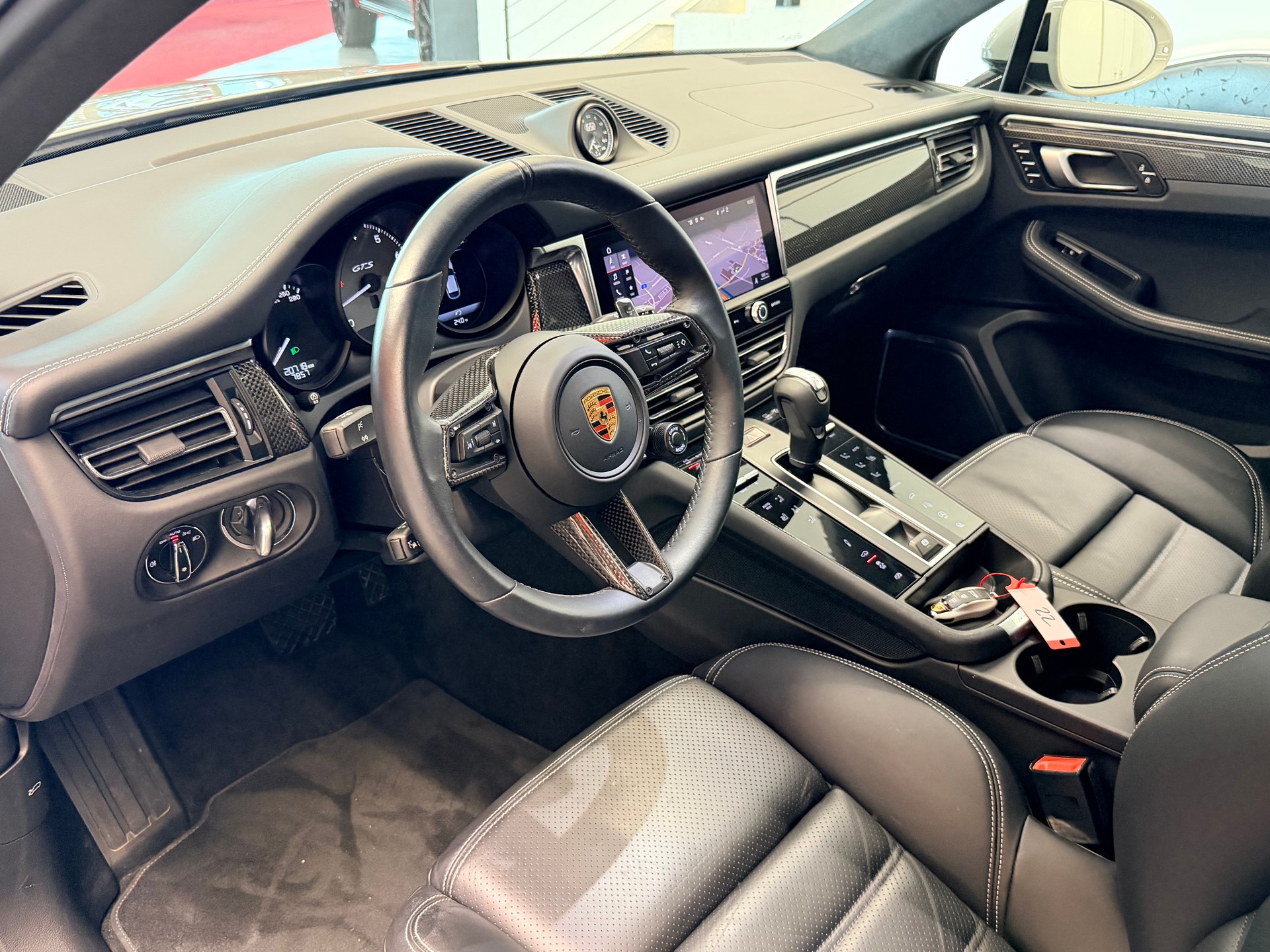 PORSCHE Macan GTS PDK-image-11
