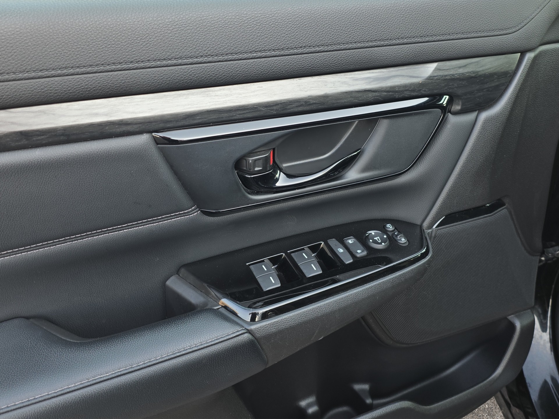 HONDA CR-V 2.0 i-MMD Sport Line 4WD-image-8