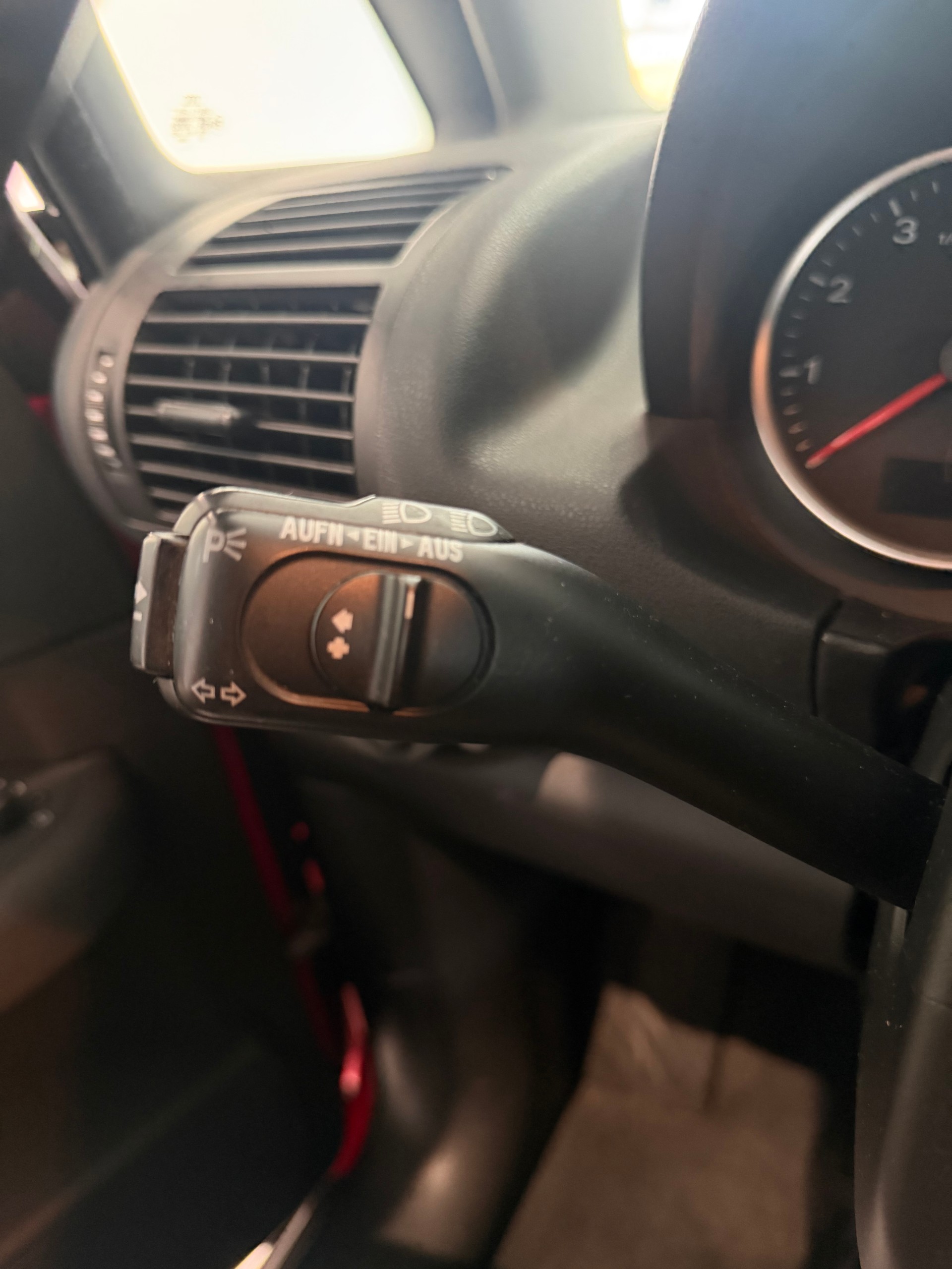 AUDI A2 1.6 FSI-image-10