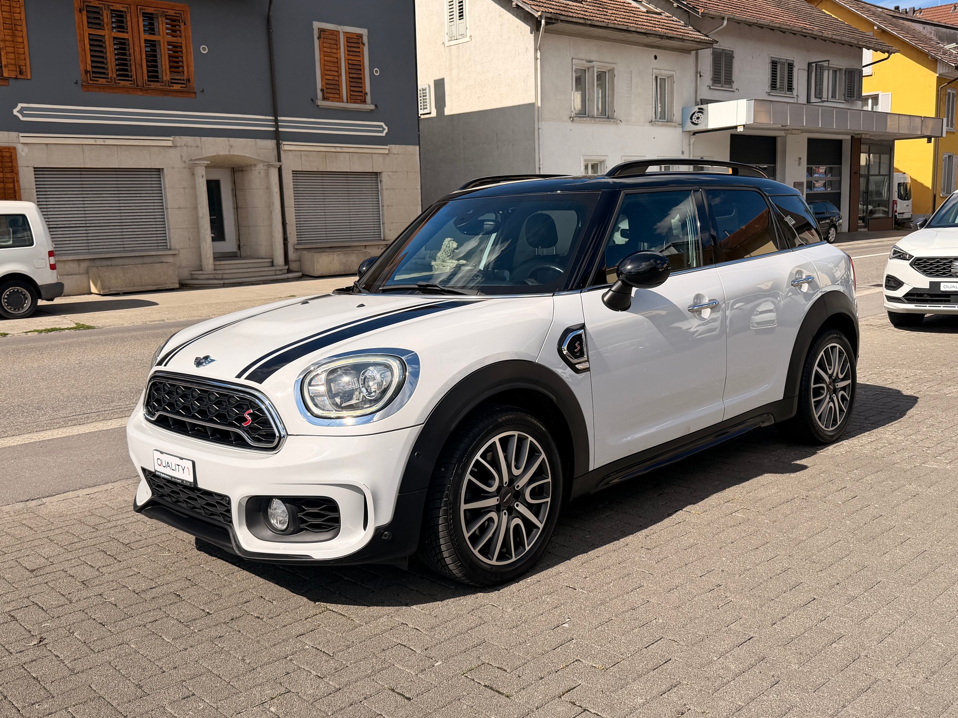 MINI Countryman S John Works ALL4-showroom-element-3