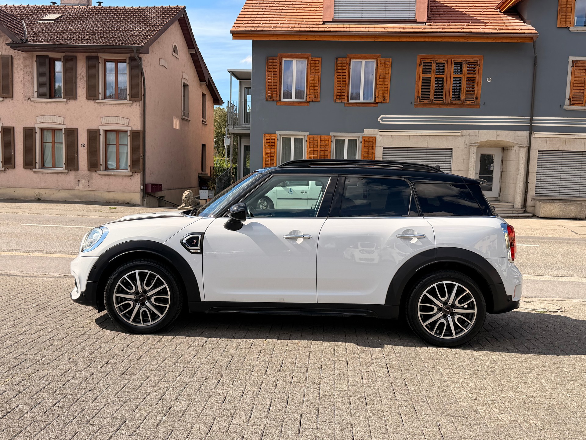 MINI Countryman S John Works ALL4-image-5