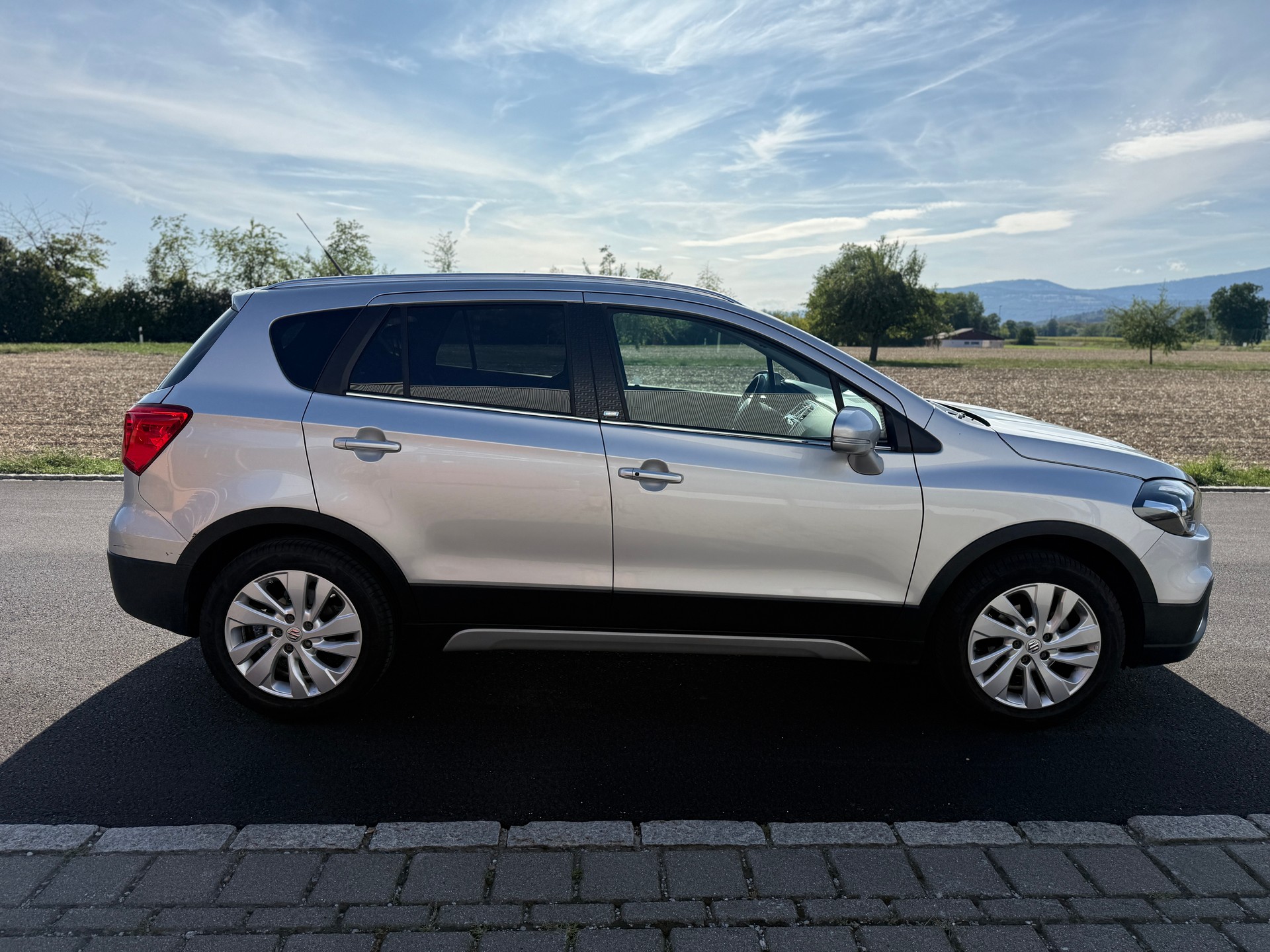 SUZUKI SX4 S-Cross 1.4 16V Generation Top Hybrid 4WD Automatic-image-6
