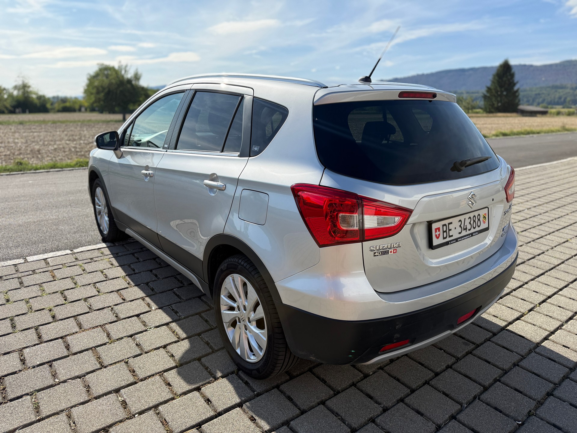 SUZUKI SX4 S-Cross 1.4 16V Generation Top Hybrid 4WD Automatic-image-5