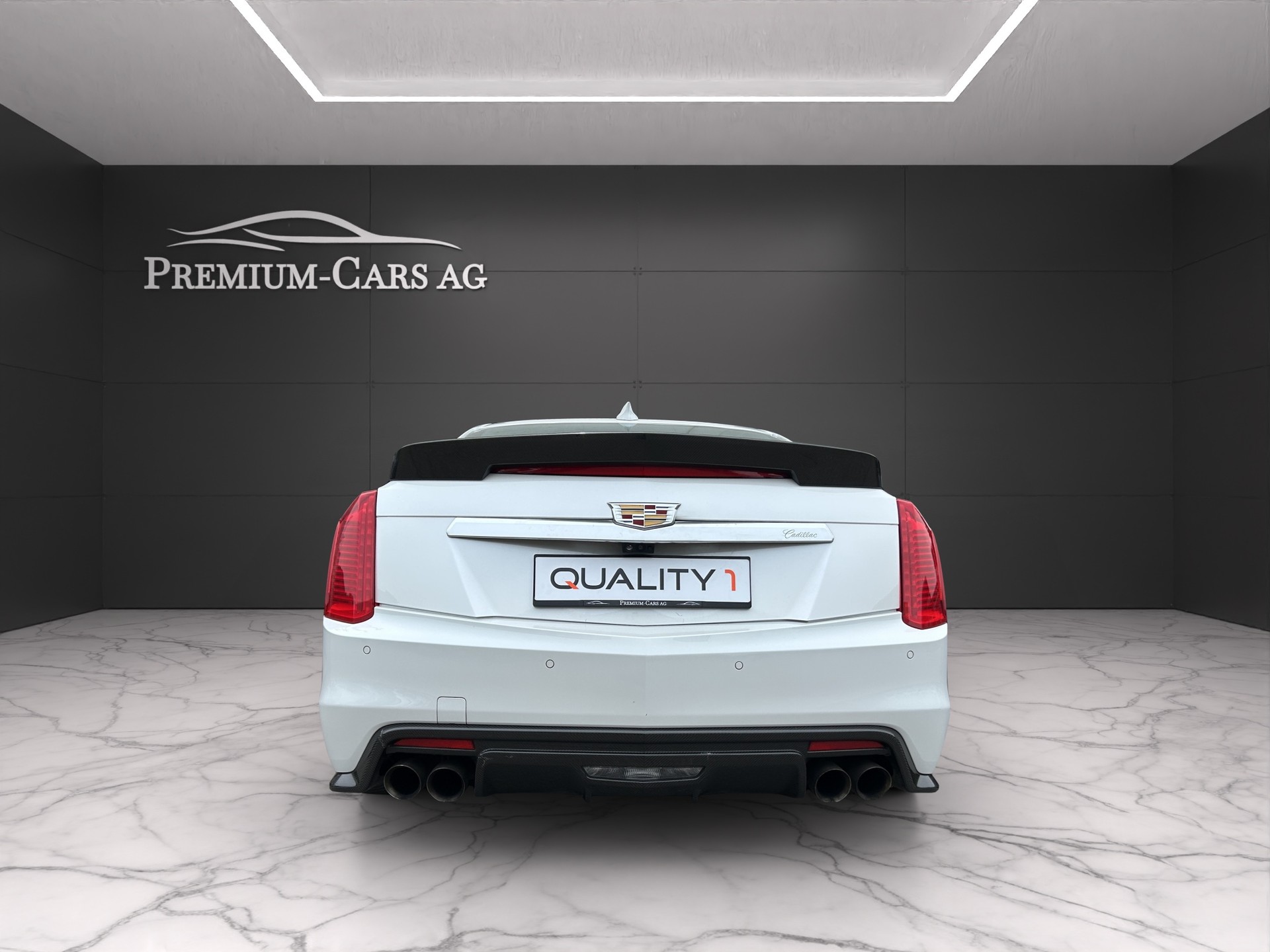 CADILLAC CTS-V Sedan 6.2 Supercharged Automatic-image-4