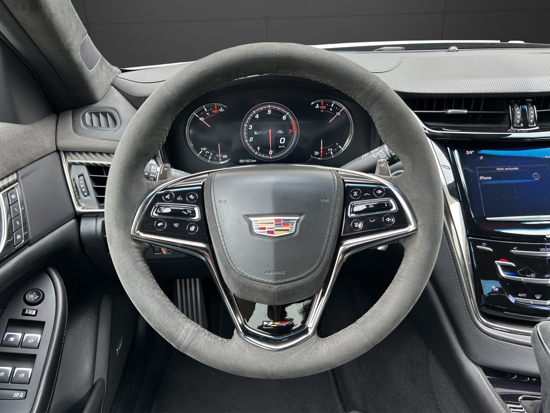 CADILLAC CTS-V Sedan 6.2 Supercharged Automatic-image-10