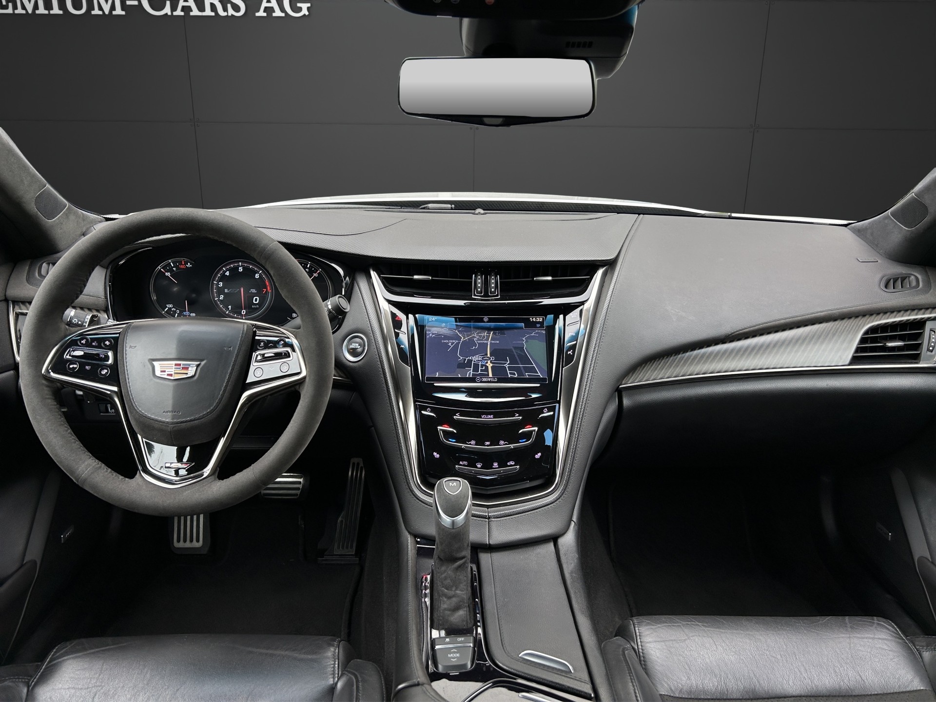 CADILLAC CTS-V Sedan 6.2 Supercharged Automatic-image-8