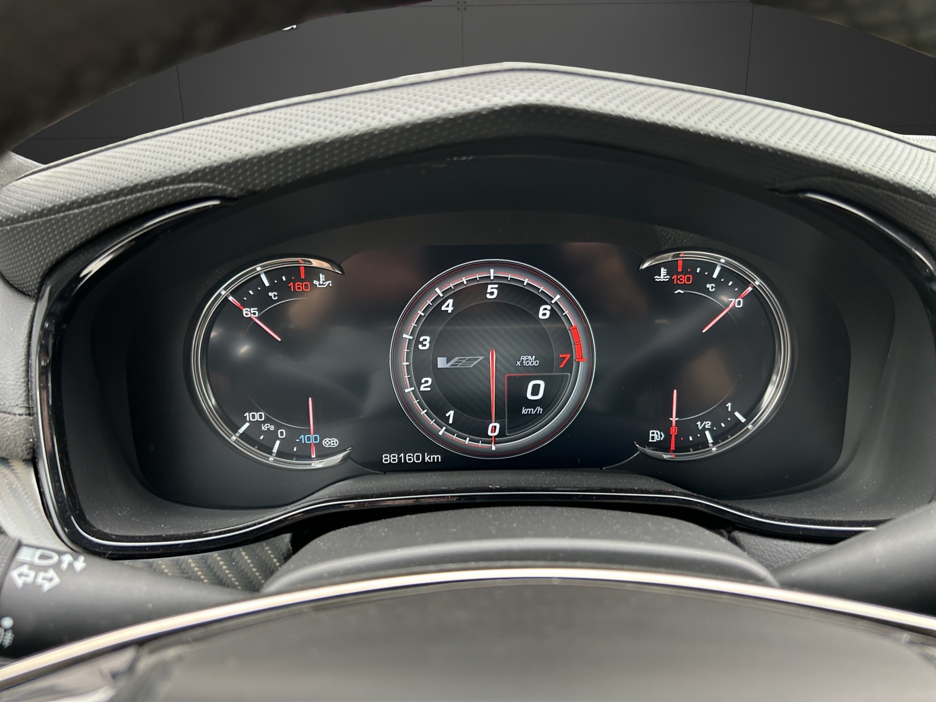 CADILLAC CTS-V Sedan 6.2 Supercharged Automatic-image-9