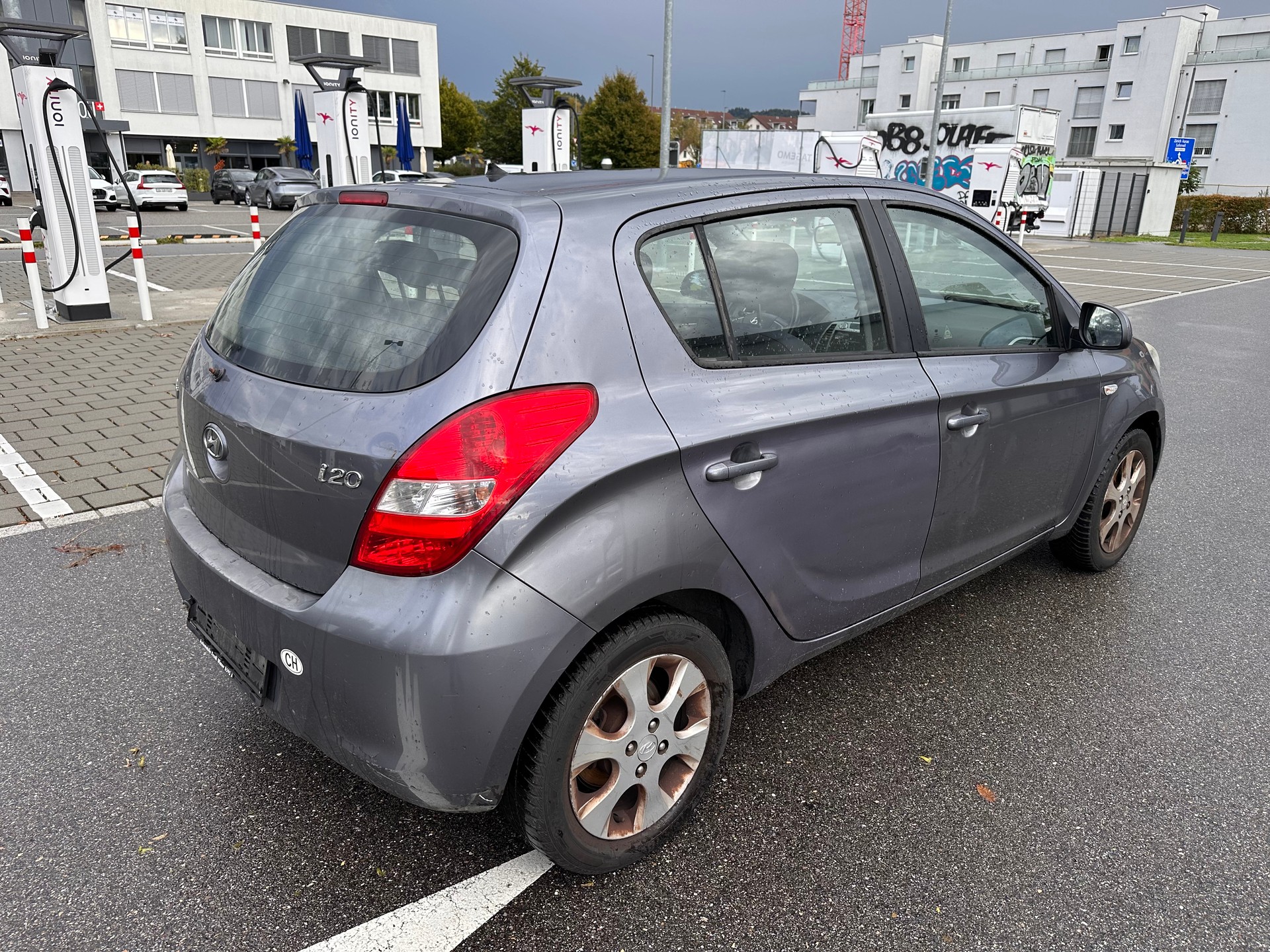 HYUNDAI i20 1.4 Style-image-3